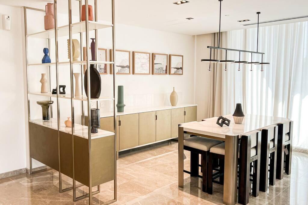 Apartment Elegant 1-bedroom Burj Khalifa View Burj Crown Dubai