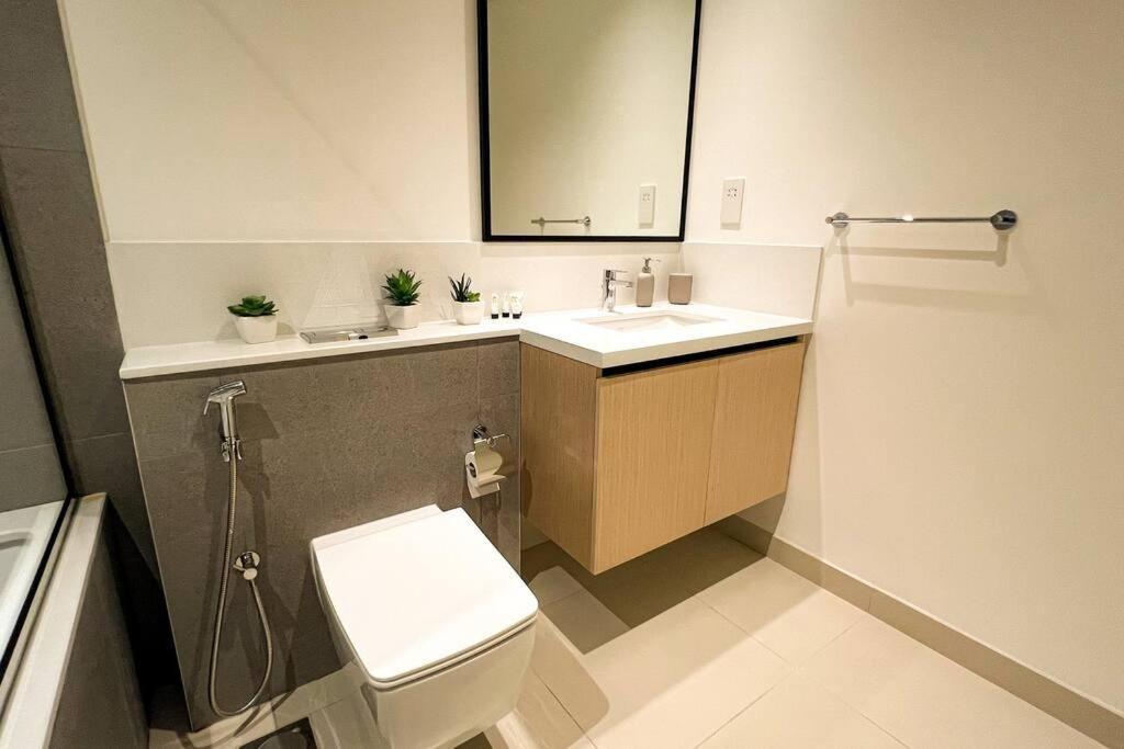 Elegant 1-bedroom Burj Khalifa View Burj Crown Dubai