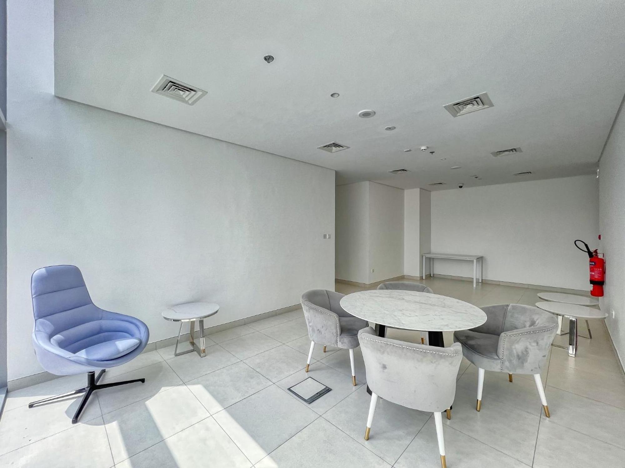 Apartment The Smart Concierge - Stella Maris Dubai
