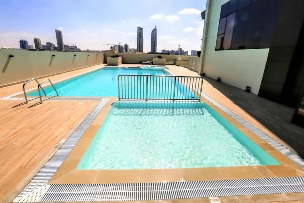 Apartment Exclusive In Park View Tower Jvc