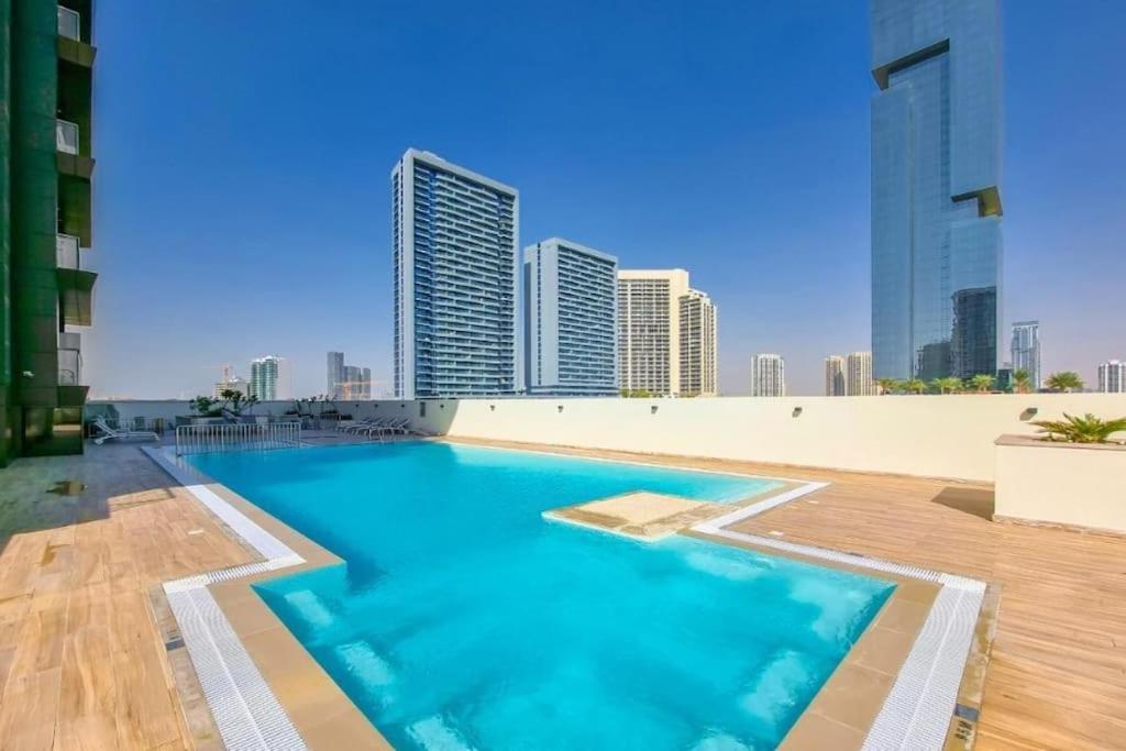 Exclusive In Park View Tower Jvc