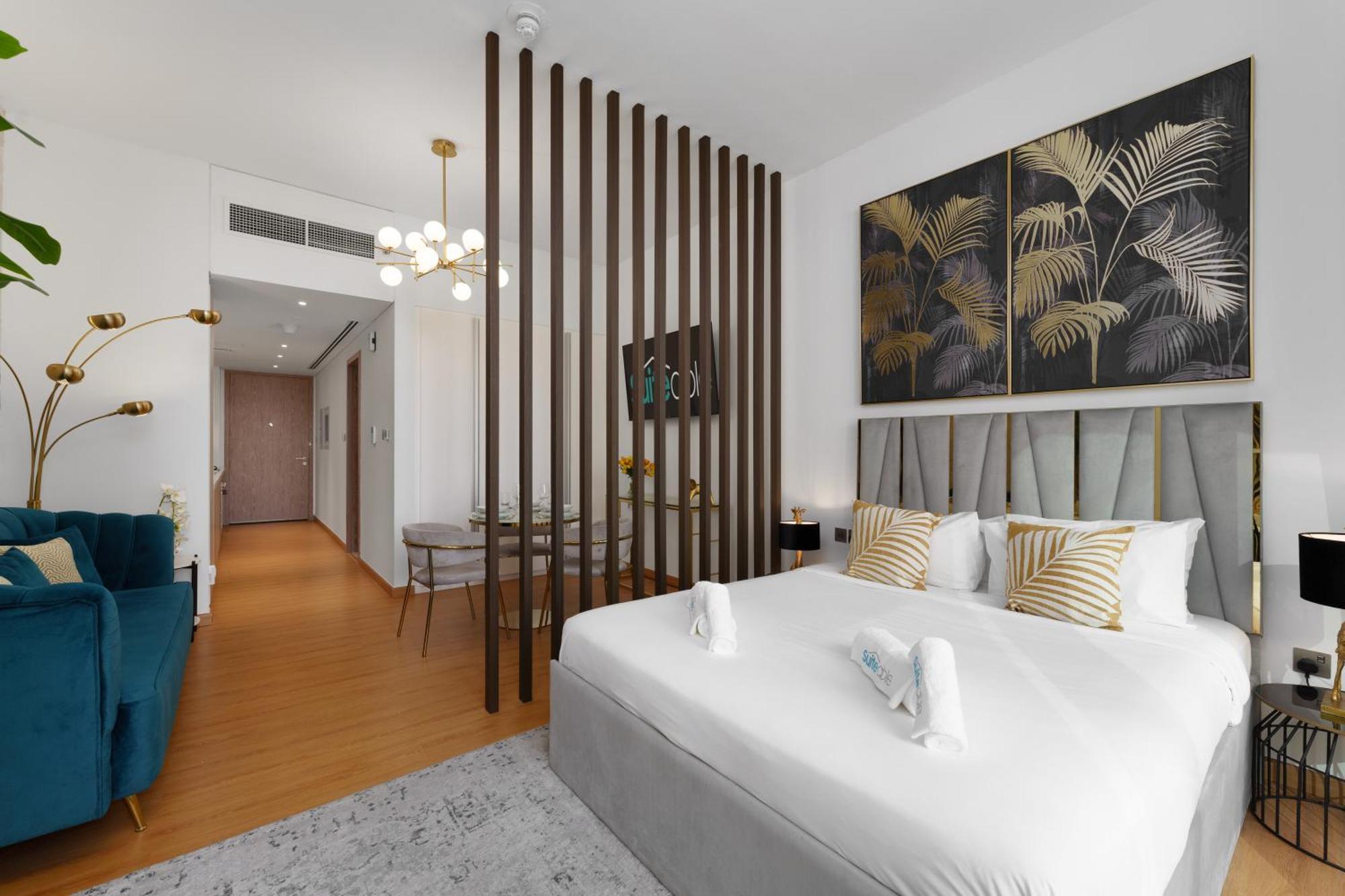 Luxury Living By The Marina In Liv Dubai
