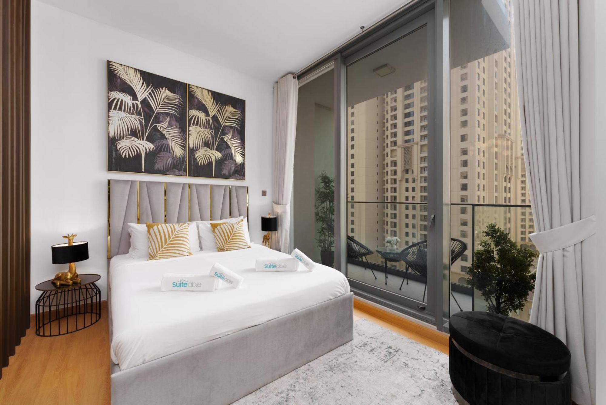 Apartment Luxury Living By The Marina In Liv Dubai