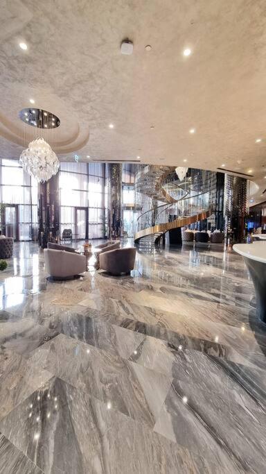 Apartment Gorgeous Paramount A682 Dubai
