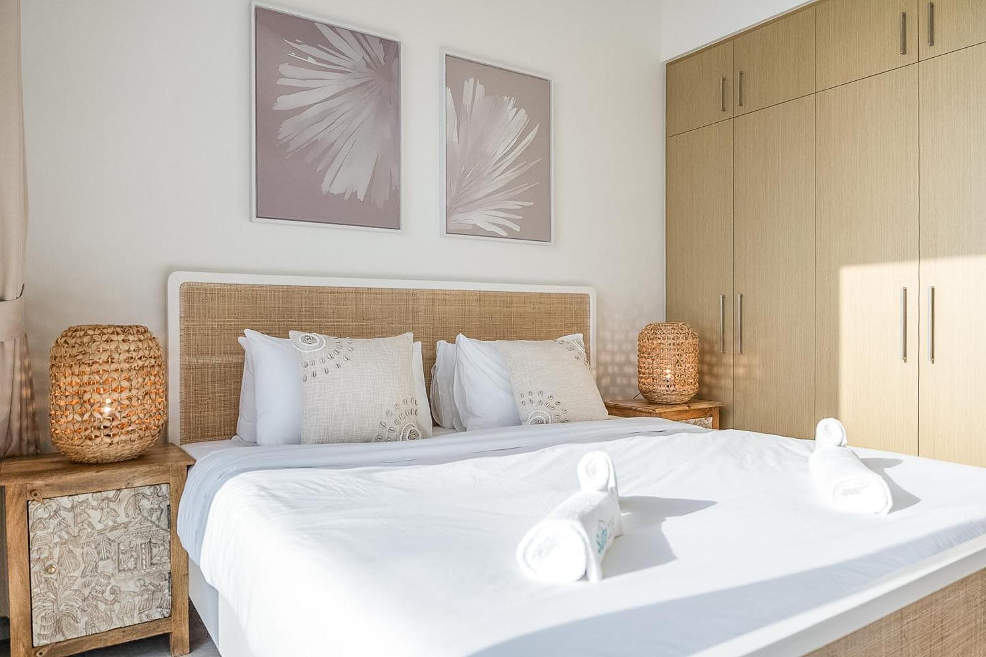 Apartment Blazing By The Seaside - Suiteable *