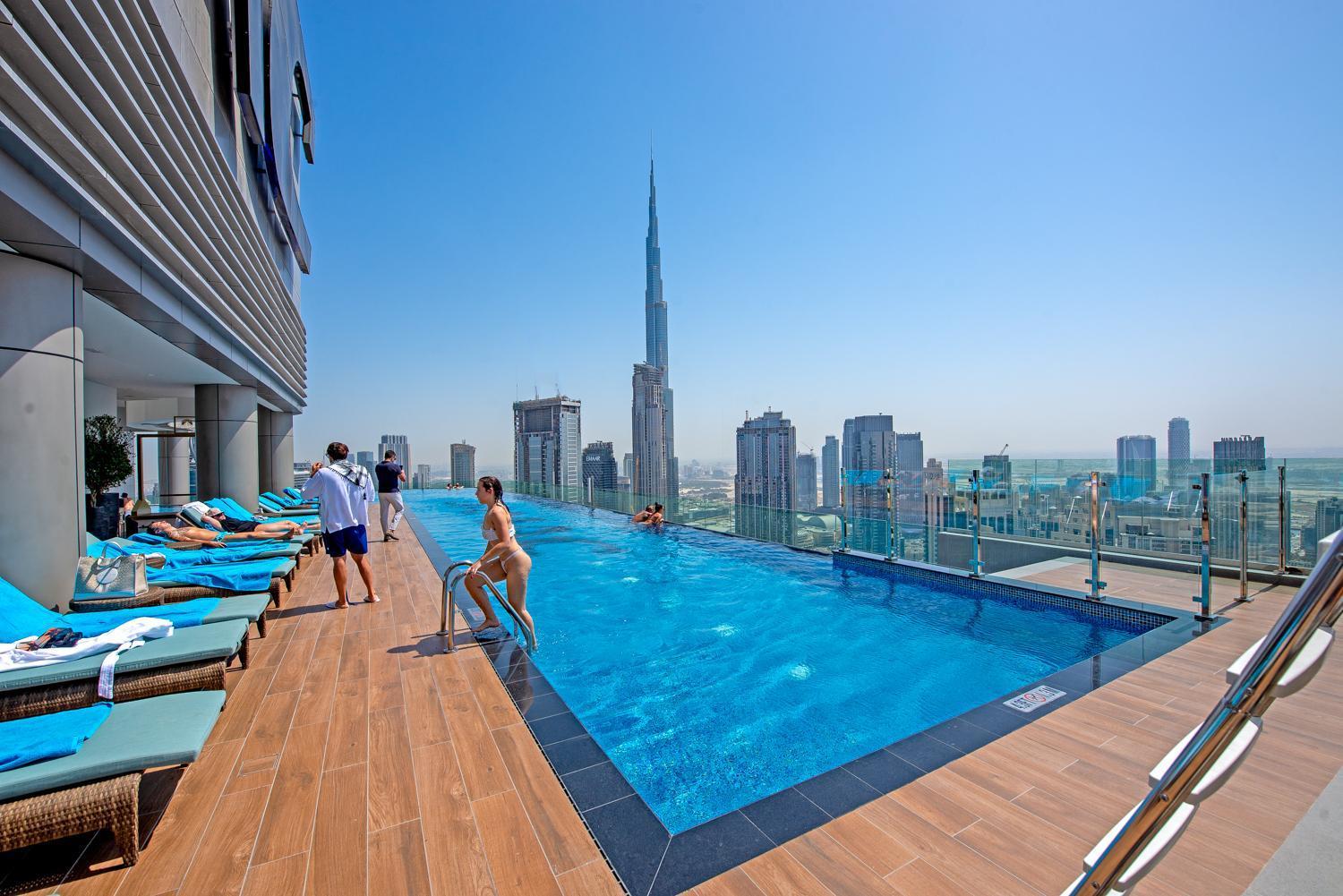Stylish 2bedroom W Infinity Pool On The 64th Floor Dubai