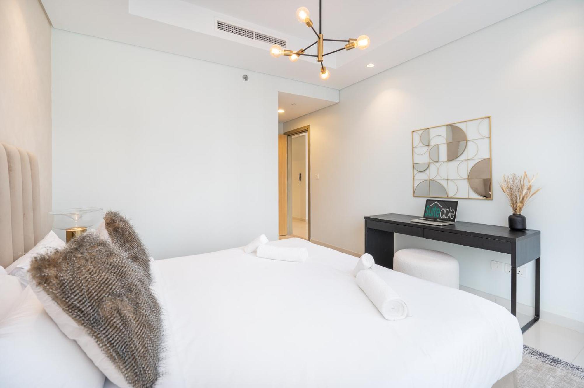 Apartment Stylish 2bedroom W Infinity Pool On The 64th Floor Dubai