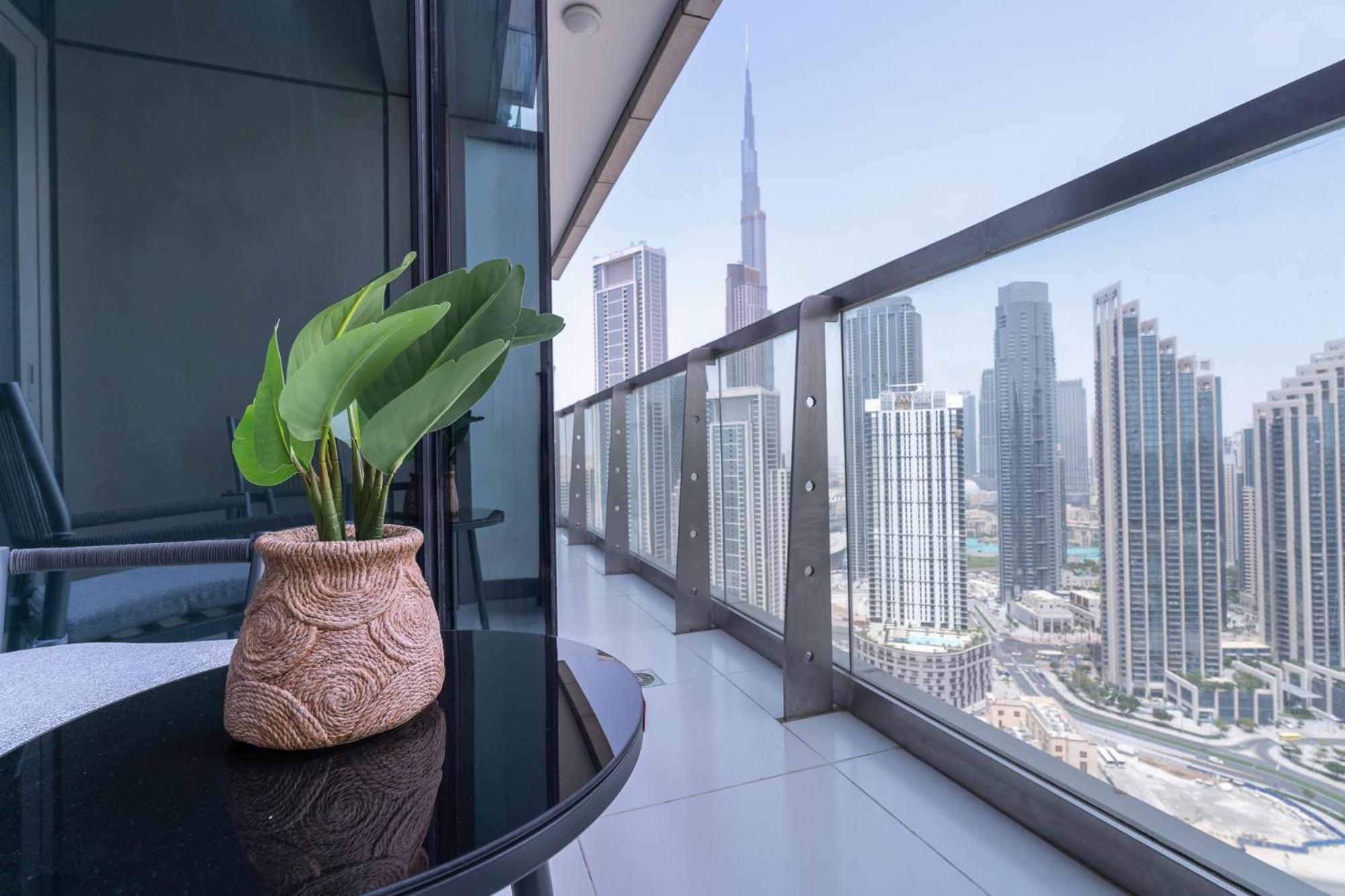 Stylish 2bedroom W Infinity Pool On The 64th Floor Apartment *