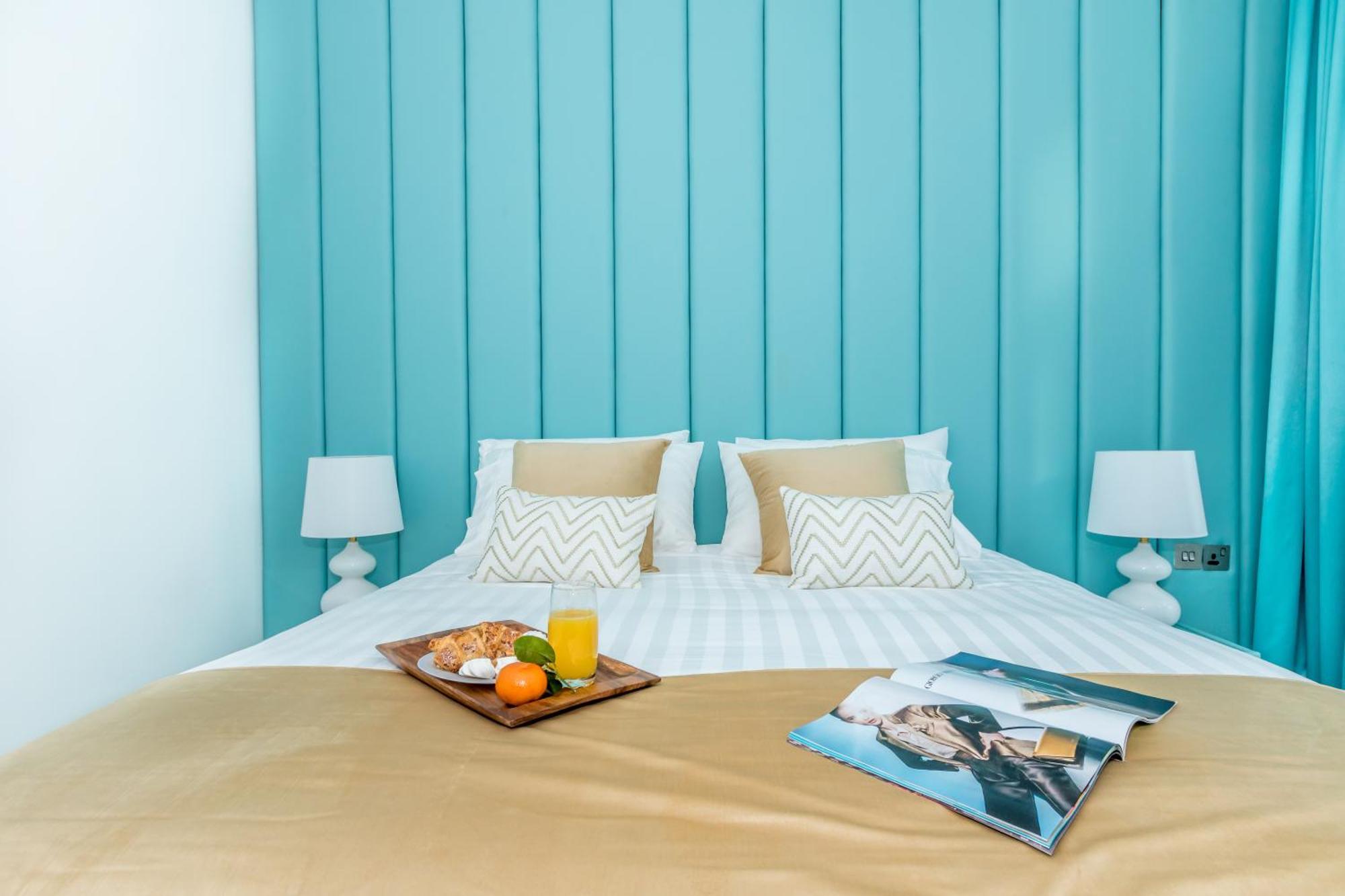 Gma Liv 2br Partly Sea View Apartment *