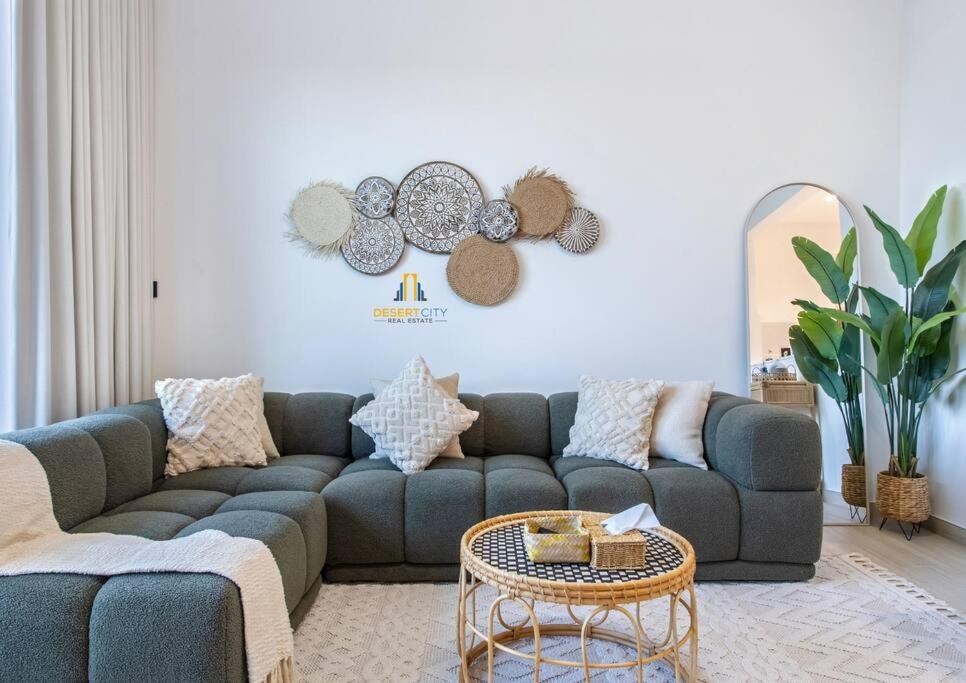 Fully Furnished 2 Bed In Jvc, Hosted By Desert Dubai