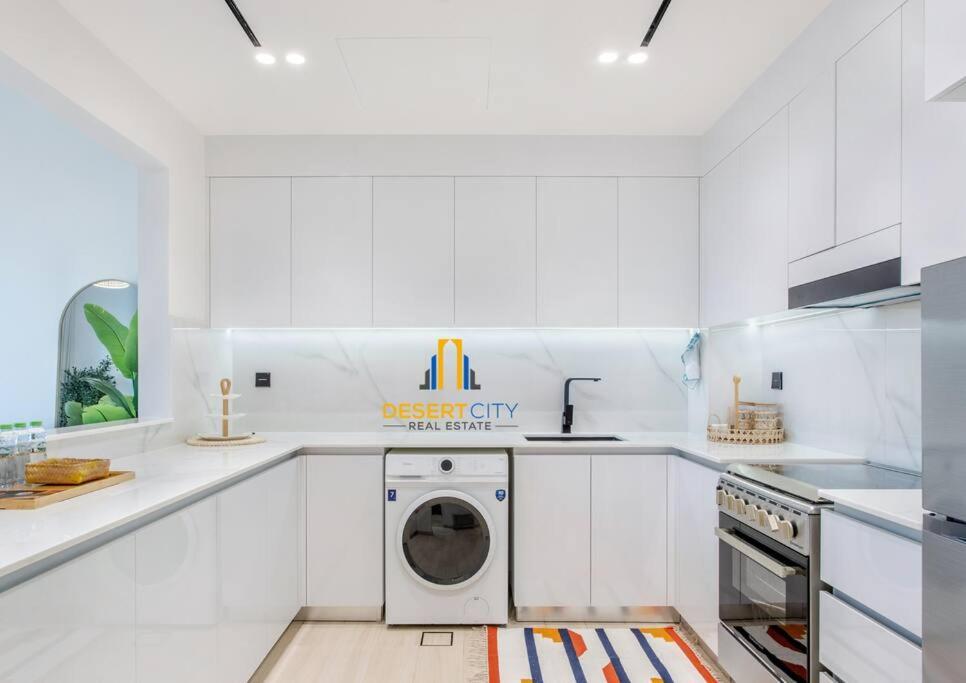 Apartment Fully Furnished 2 Bed In Jvc, Hosted By Desert