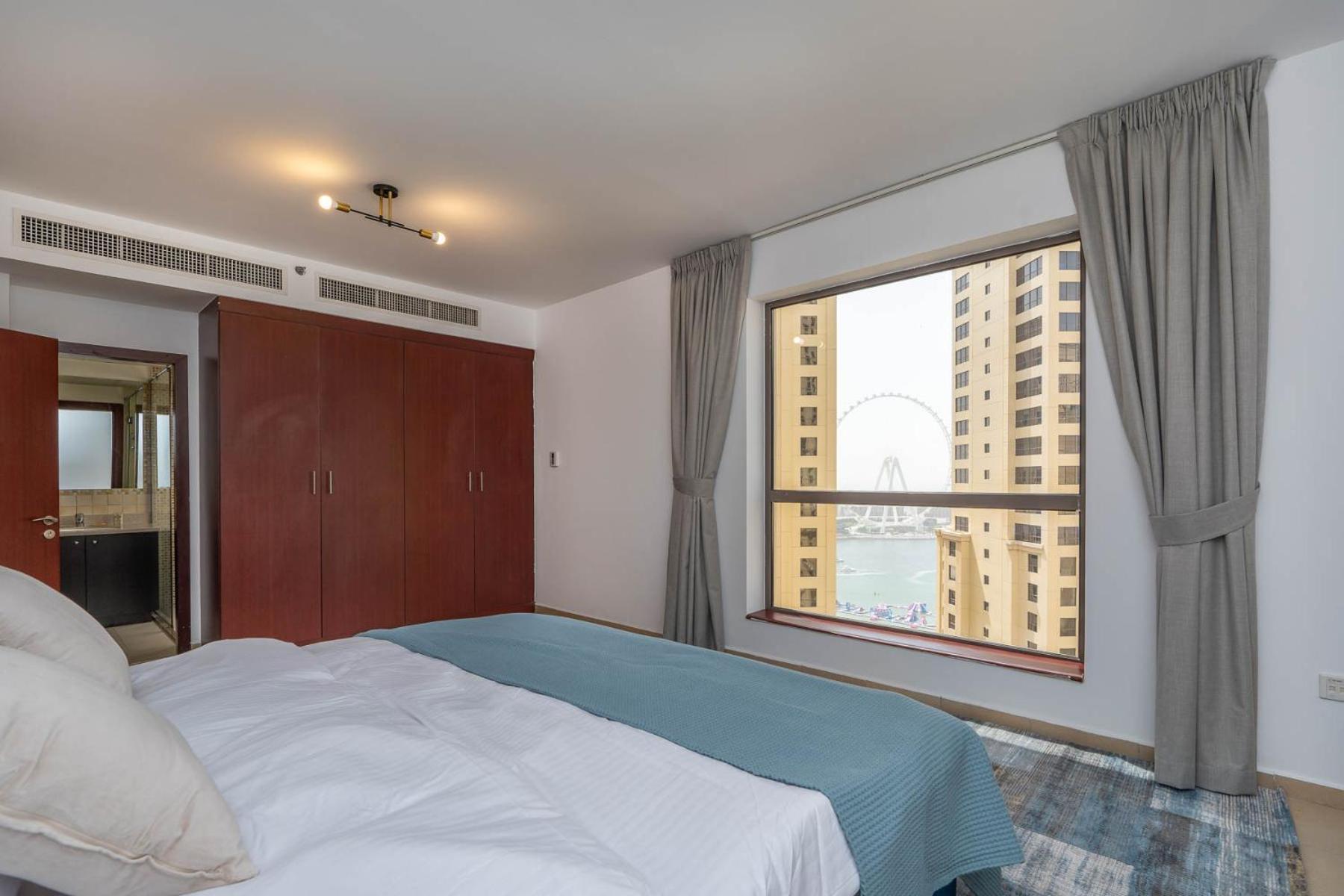 Apartment Amazing Seaview Prime Location Upgraded *