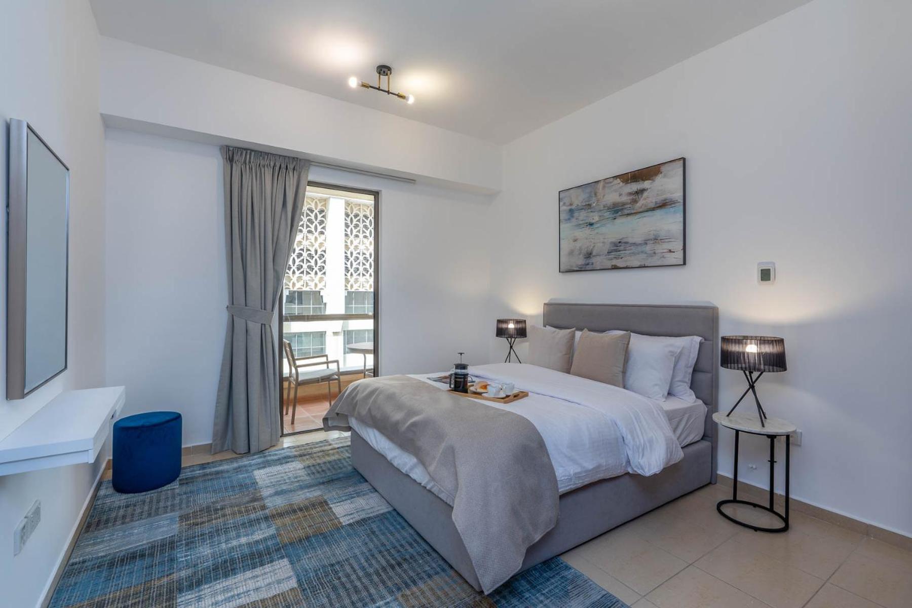 Amazing Seaview Prime Location Upgraded