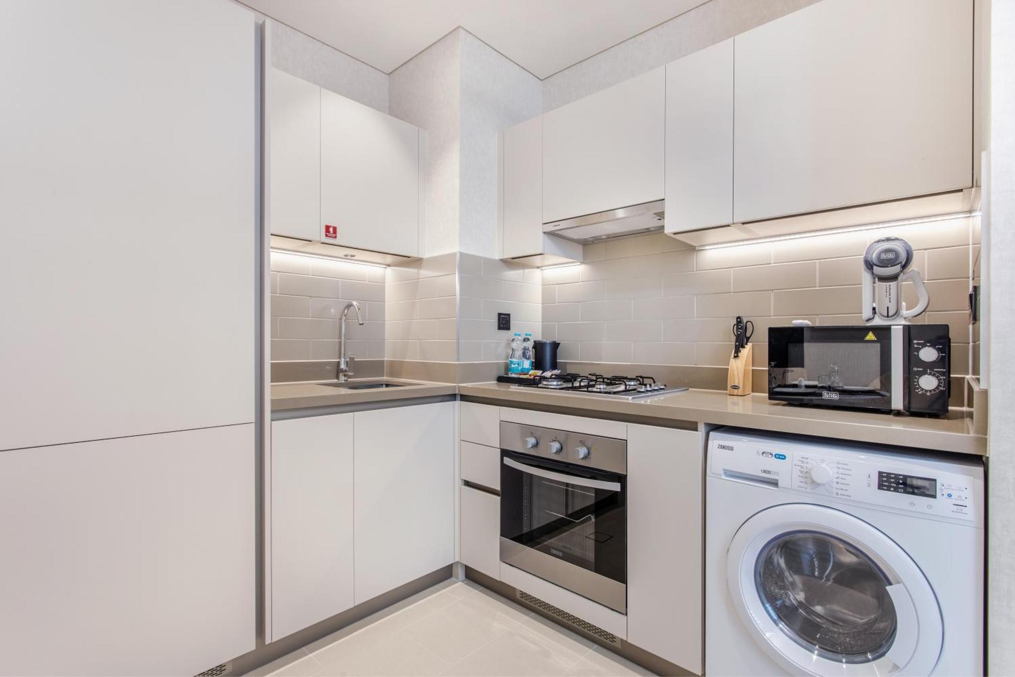 By Latinem Luxury 1br Cv A1507 Near Burj Khalifa Dubai