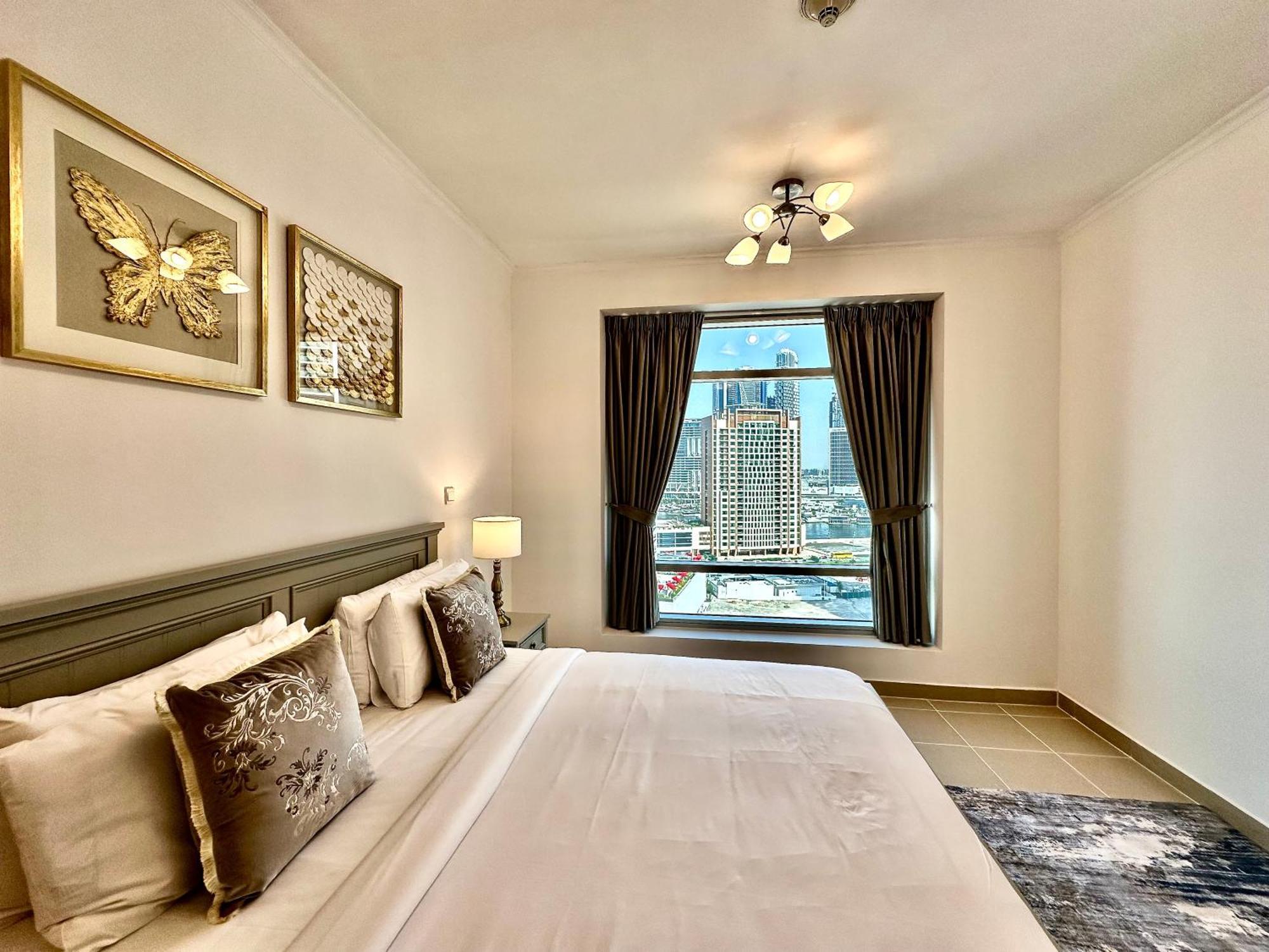 Lux I Burj Views I Views Dubai