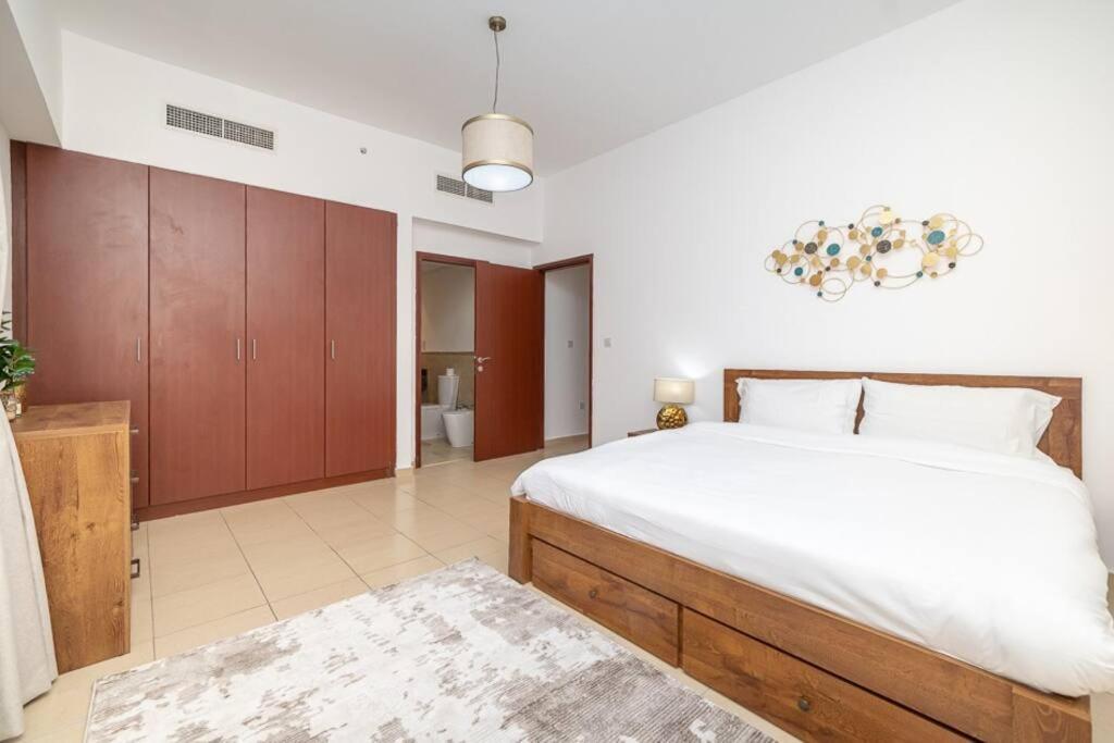 Apartment Stonetree - Spacious 2 Bedroom Near Jbr Dubai
