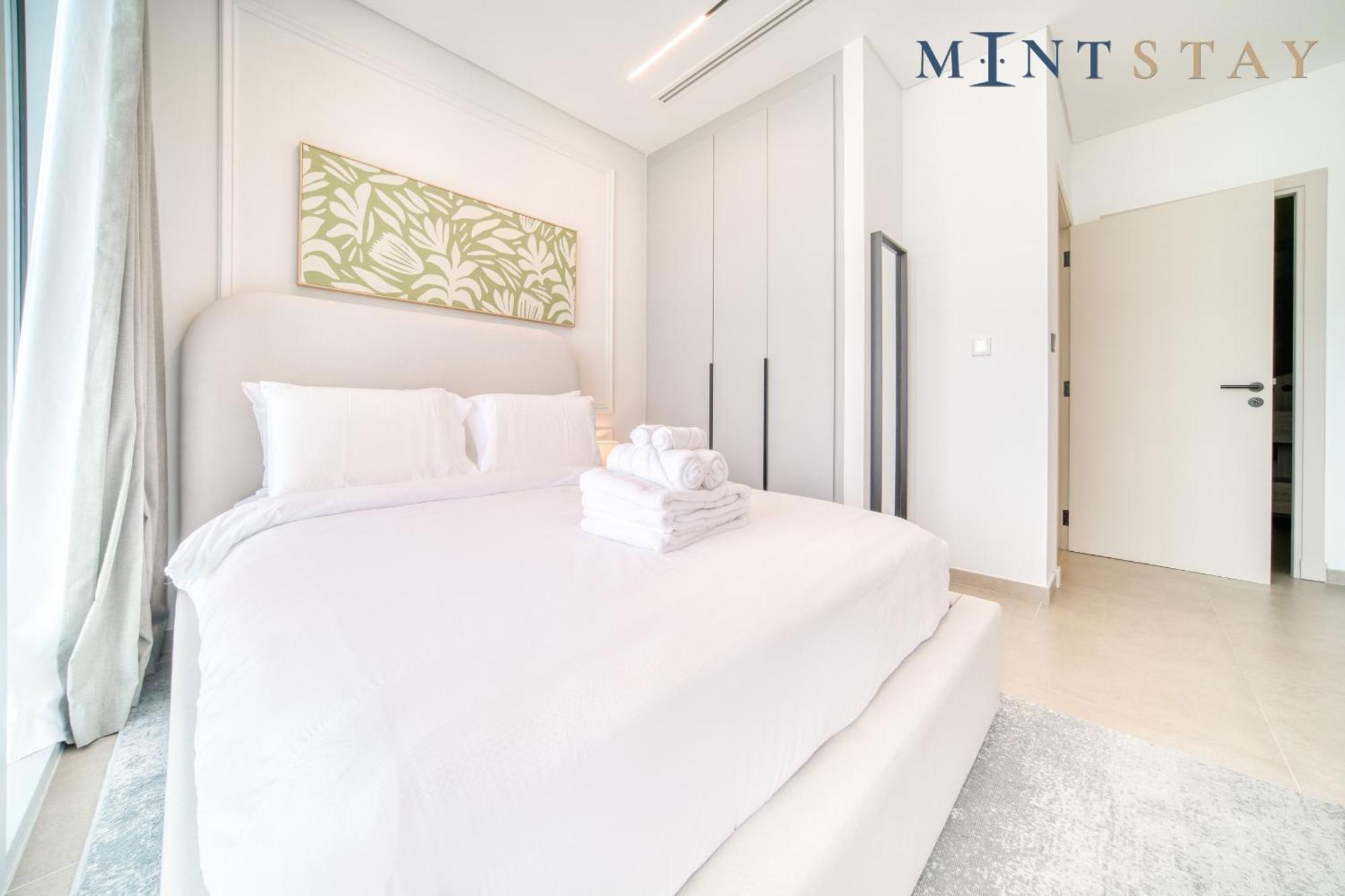 Burj Daman, Difc - Mint Apartment *