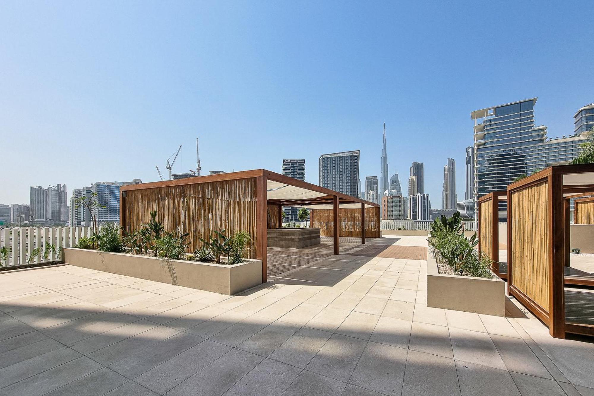 Upside Living 1 Bedroom In Business Bay Apartment *
