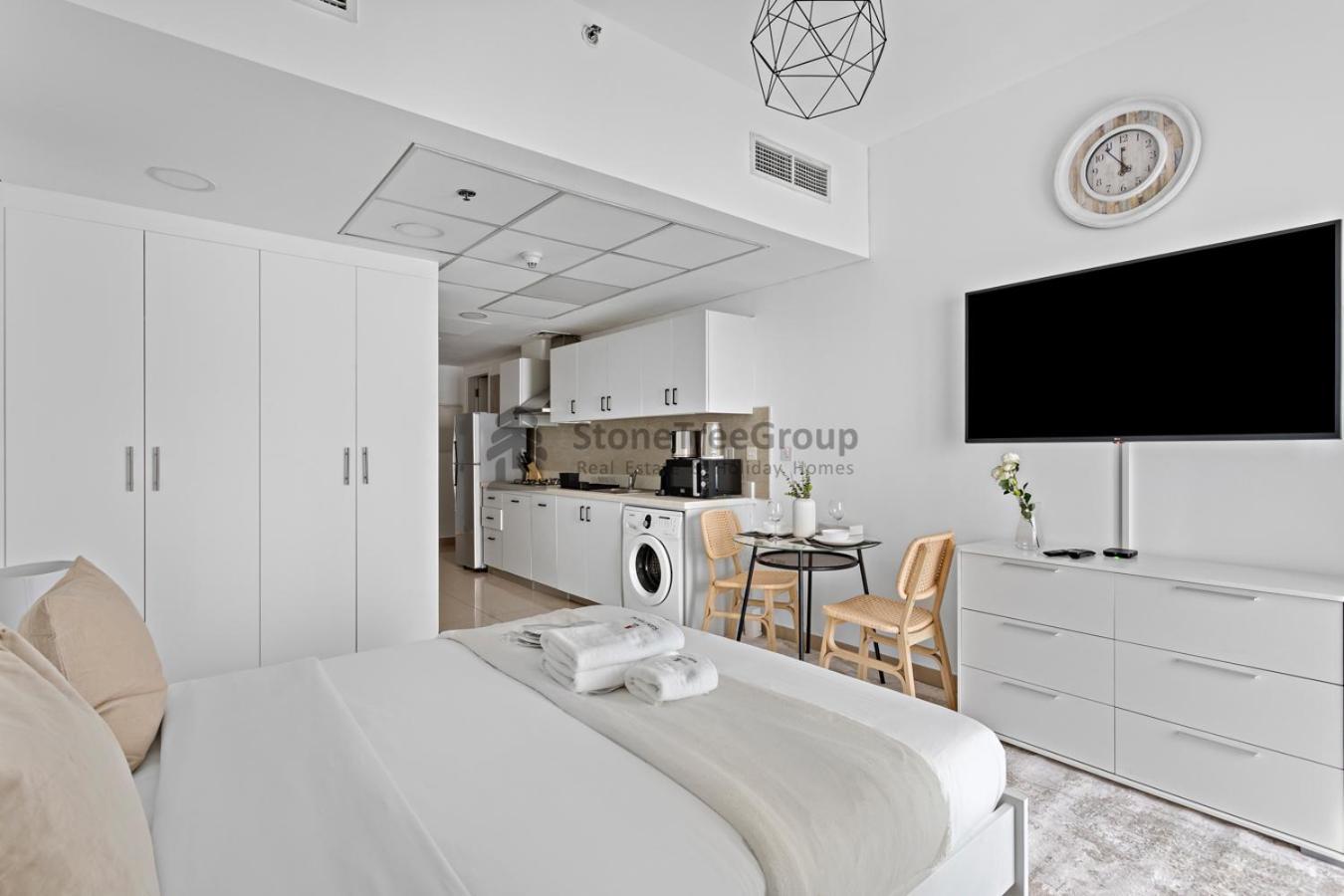 Stonetree - Park Towers - Near The Metro * Dubai