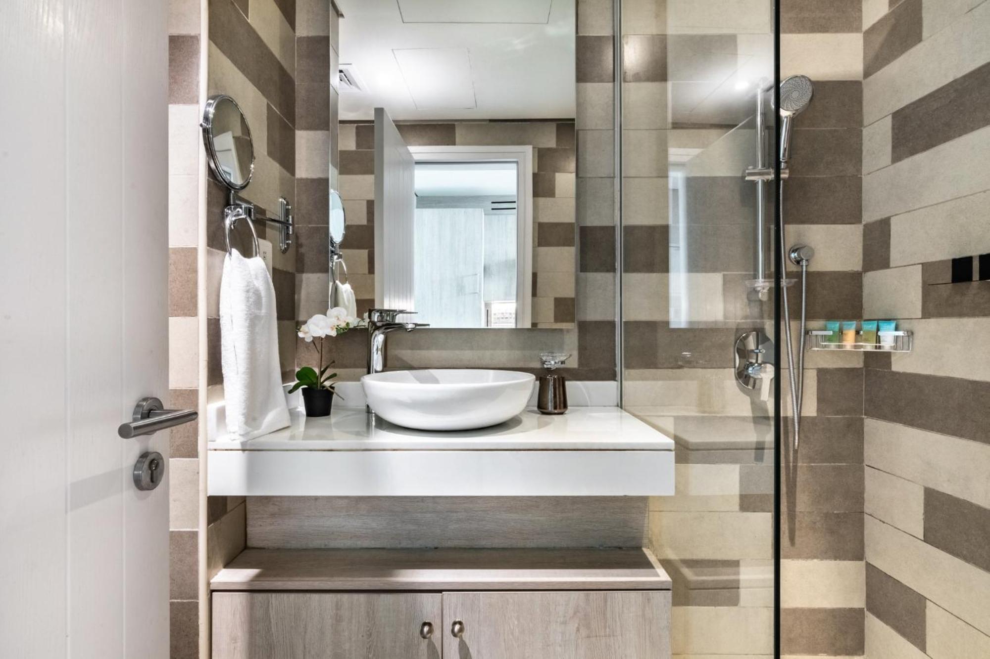 The Smart Concierge - Seven Palm Dubai