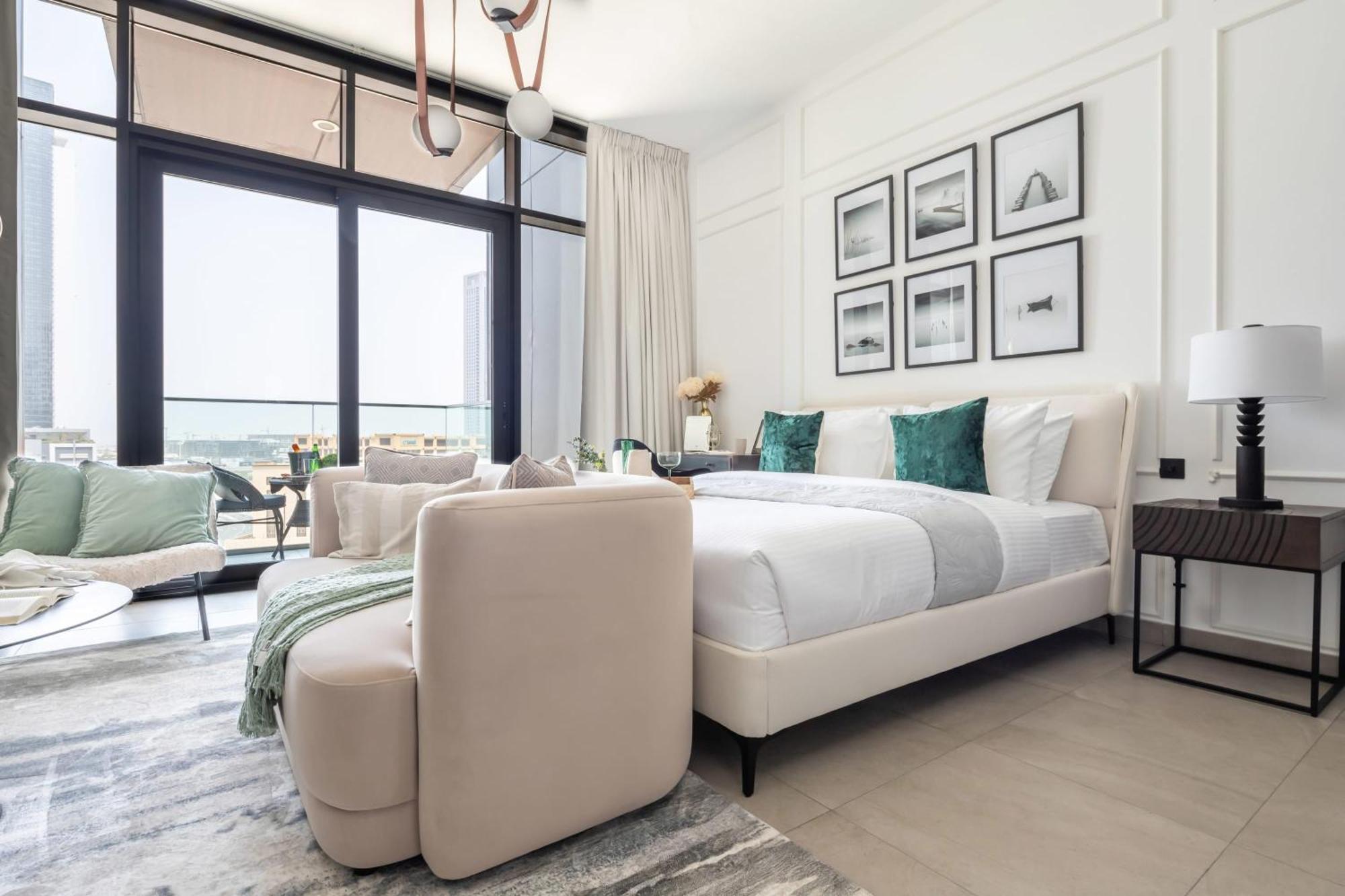 Frank Porter - Dt1 Tower * Dubai