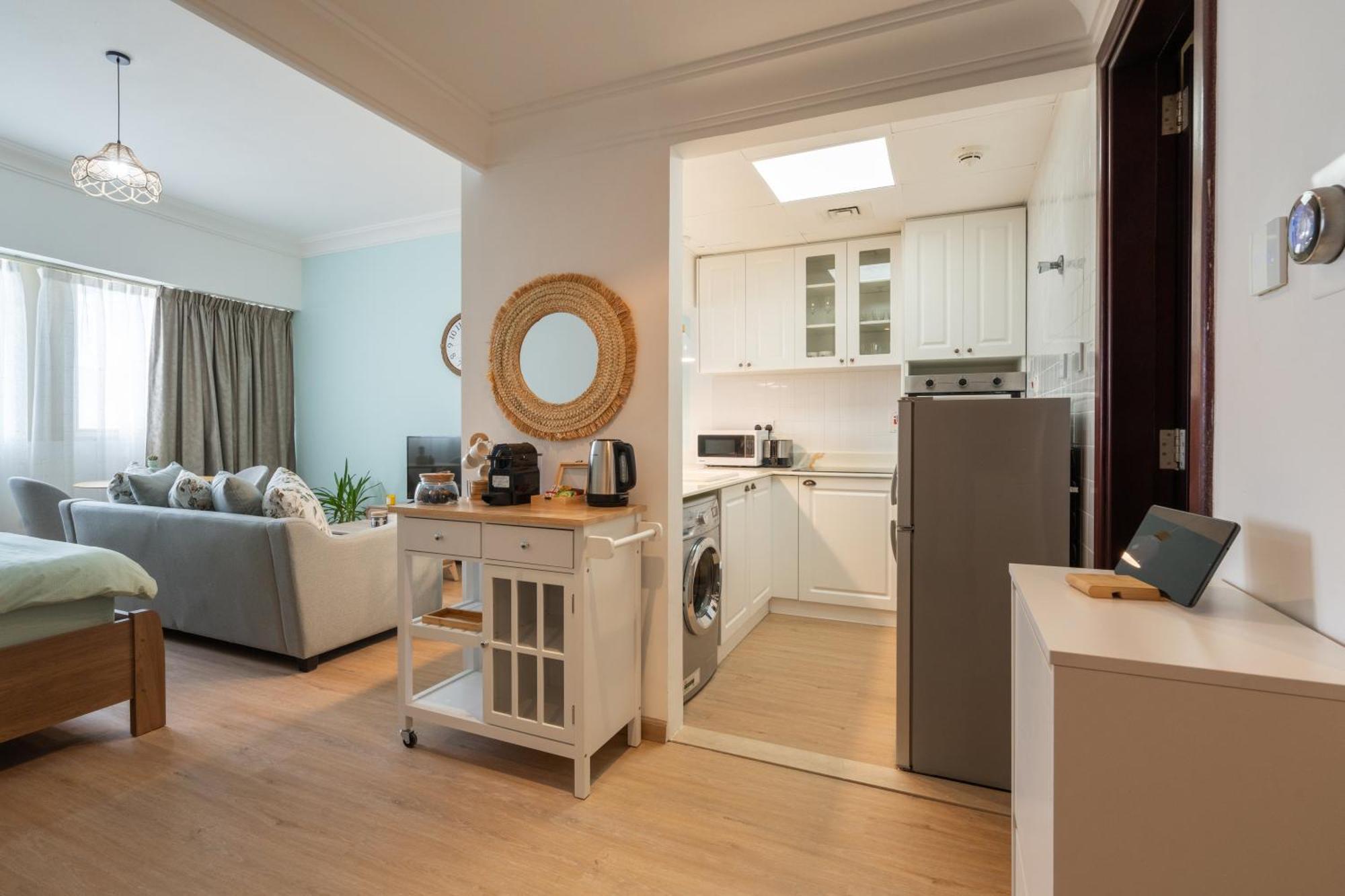 Newly Renovated Cosy Apartment *