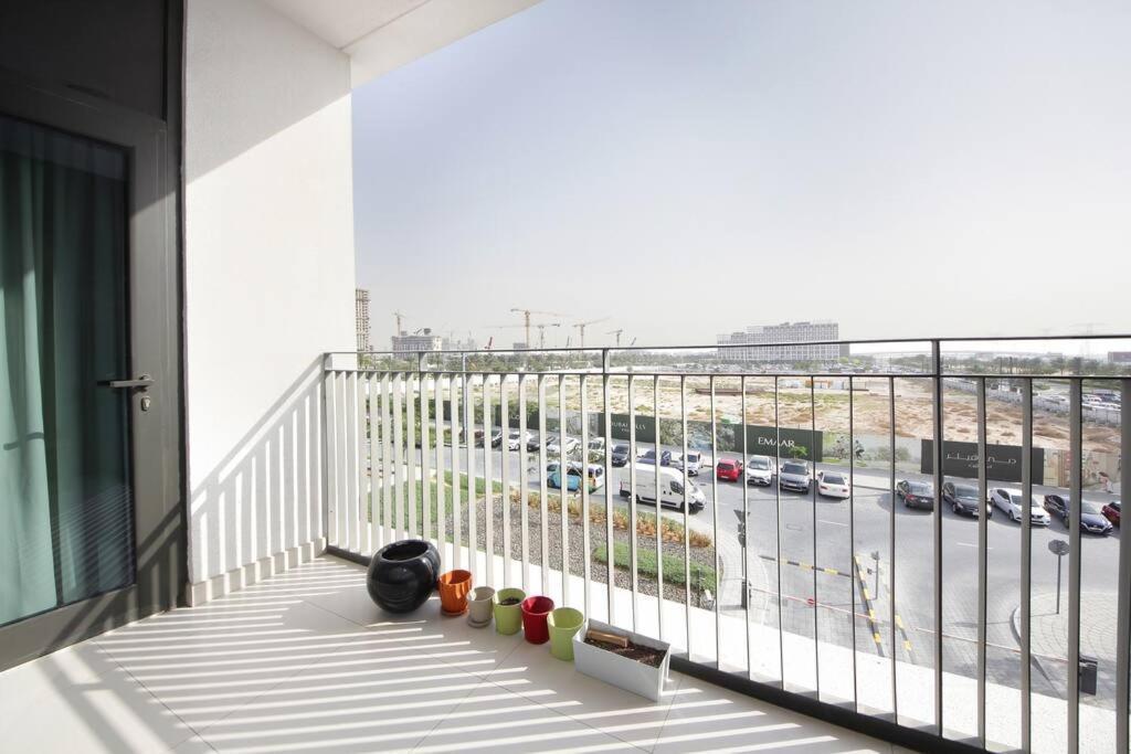 Hills Dreamin Spacious 1br With Balcony Apartment