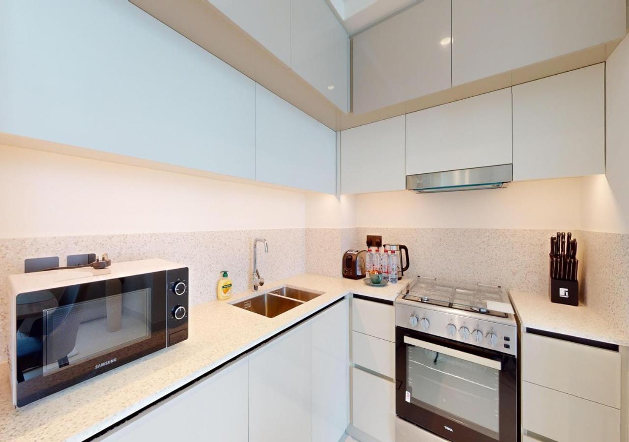 Apartment Waterfront ,High Floor 2Bed With Private Beach Access