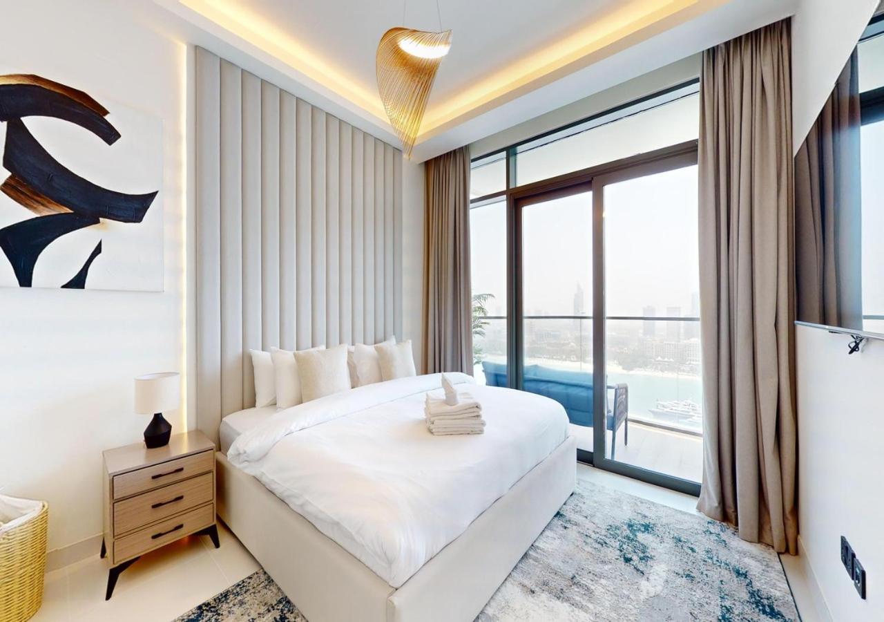 Waterfront ,High Floor 2Bed With Private Beach Access * Dubai