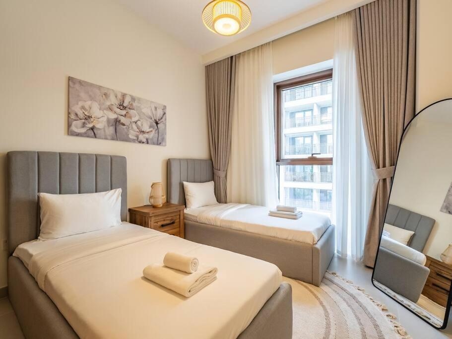 Ravishing Retreat 2br Creek Luxury Abode * Dubai