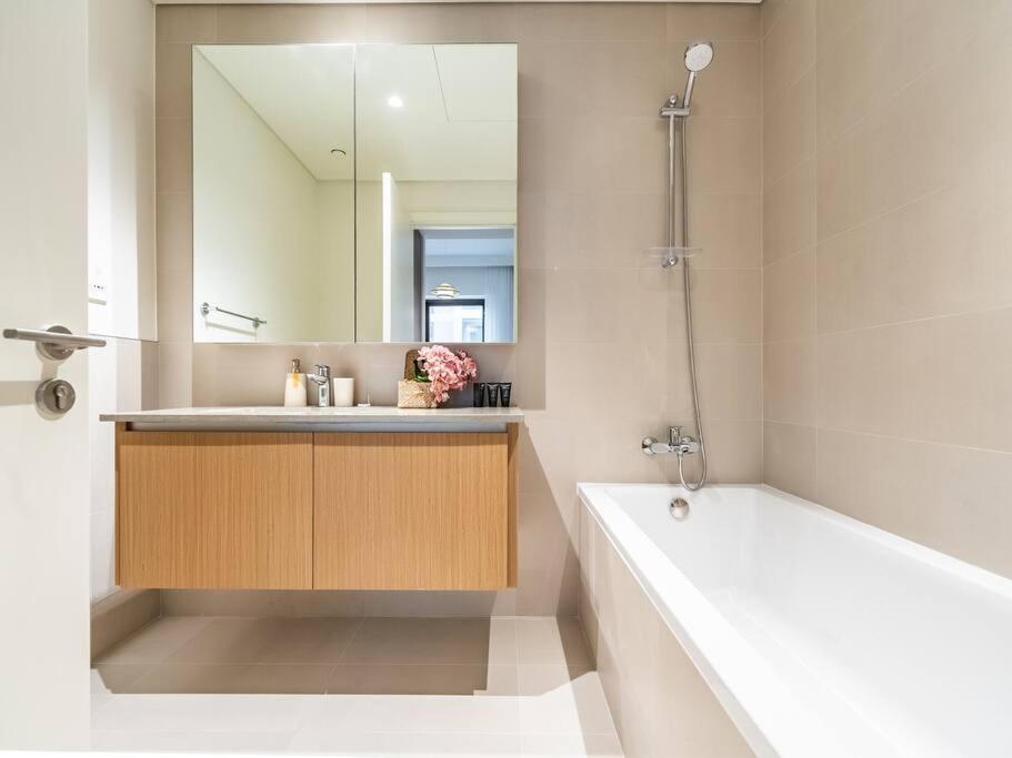 Apartment Ravishing Retreat 2br Creek Luxury Abode *