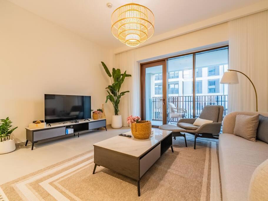 Ravishing Retreat 2br Creek Luxury Abode Apartment