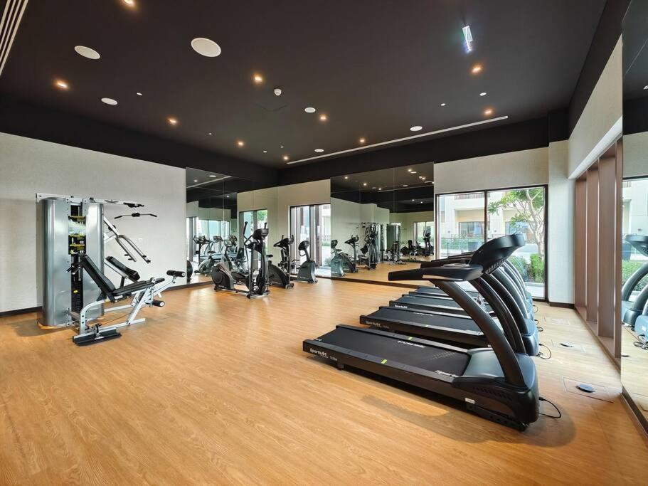 Ravishing Retreat 2br Creek Luxury Abode Dubai