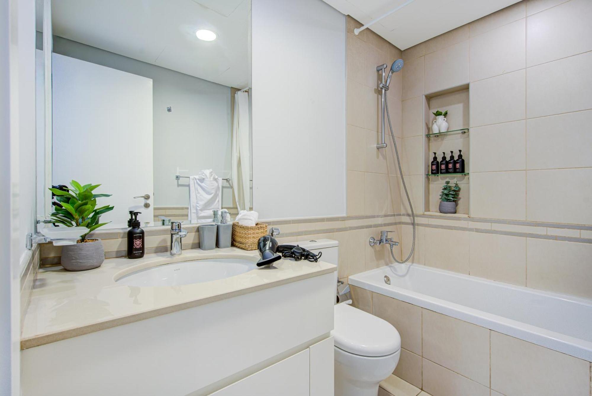 Trophy - Discover Tranquility Living In Sleek Sanctuary Apartment