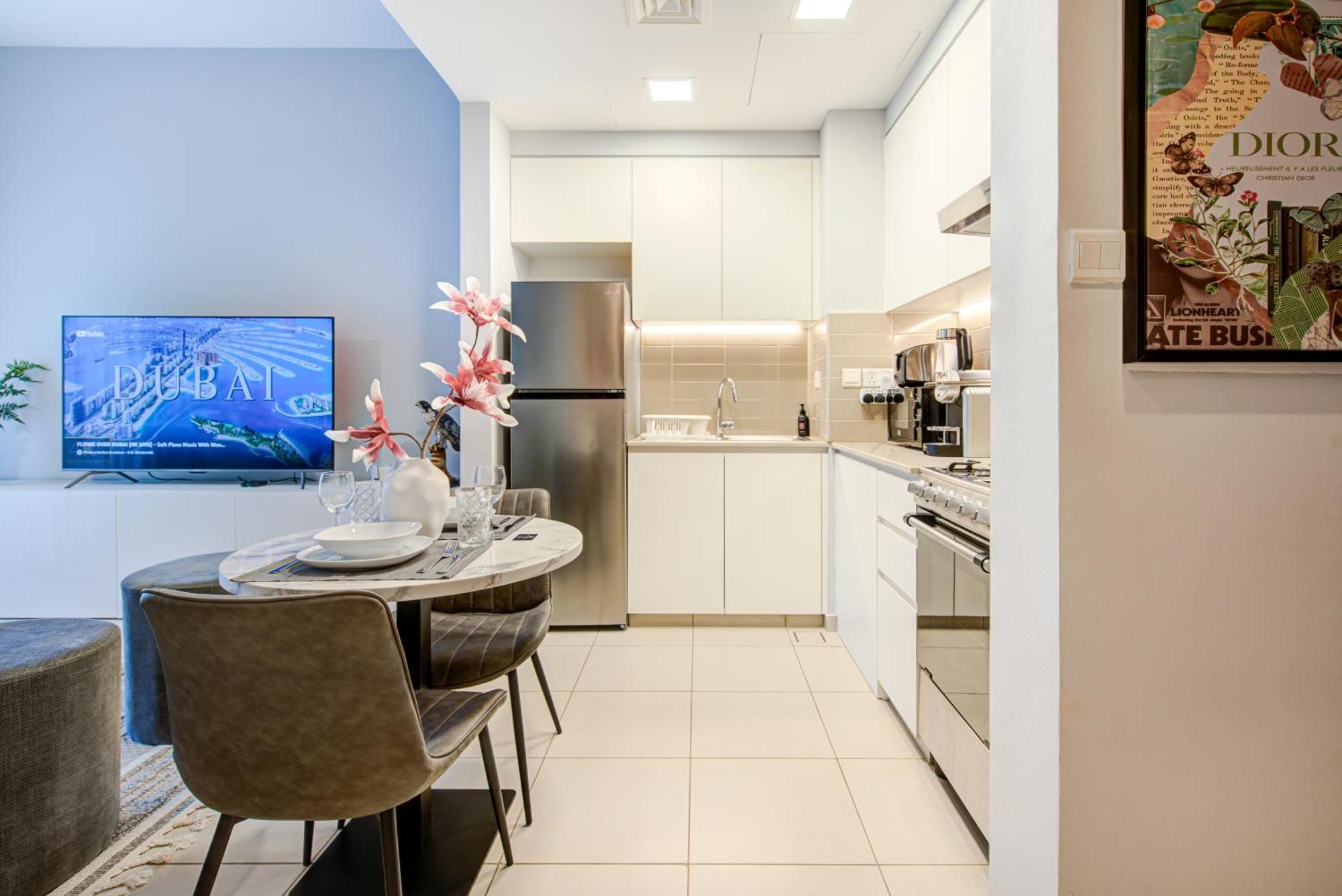 Trophy - Discover Tranquility Living In Sleek Sanctuary Apartment
