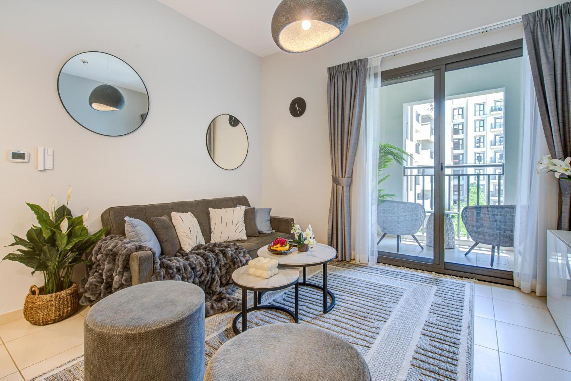 Trophy - Discover Tranquility Living In Sleek Sanctuary Apartment *