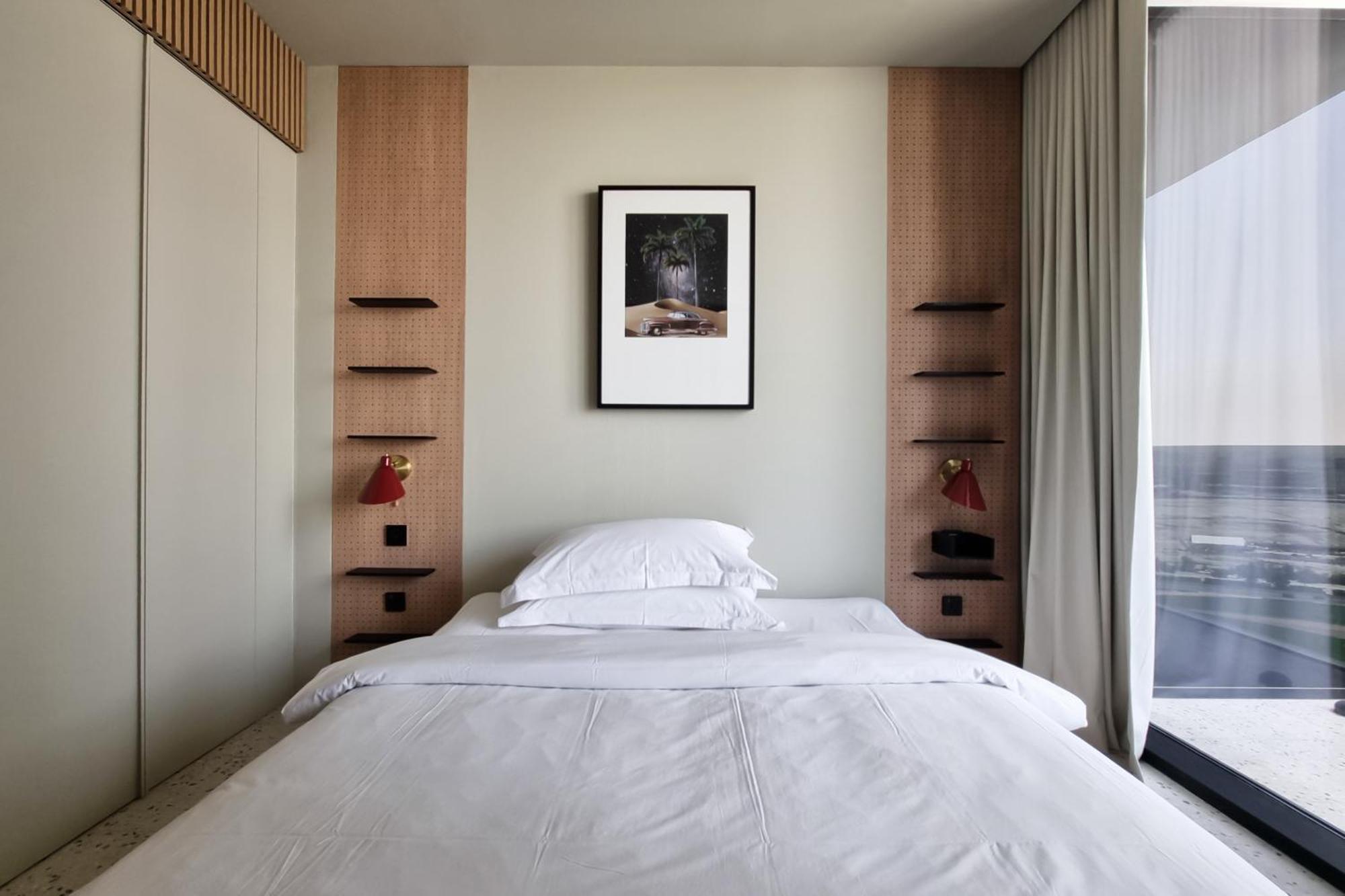 Upside Living 1 Bedroom In Business Bay Apartment