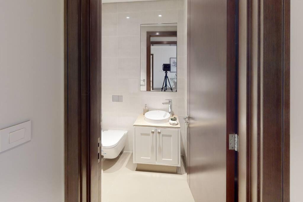 Opera Grand 3br With Fountain Views *