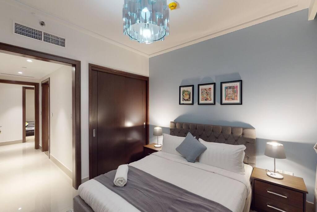 Opera Grand 3br With Fountain Views
