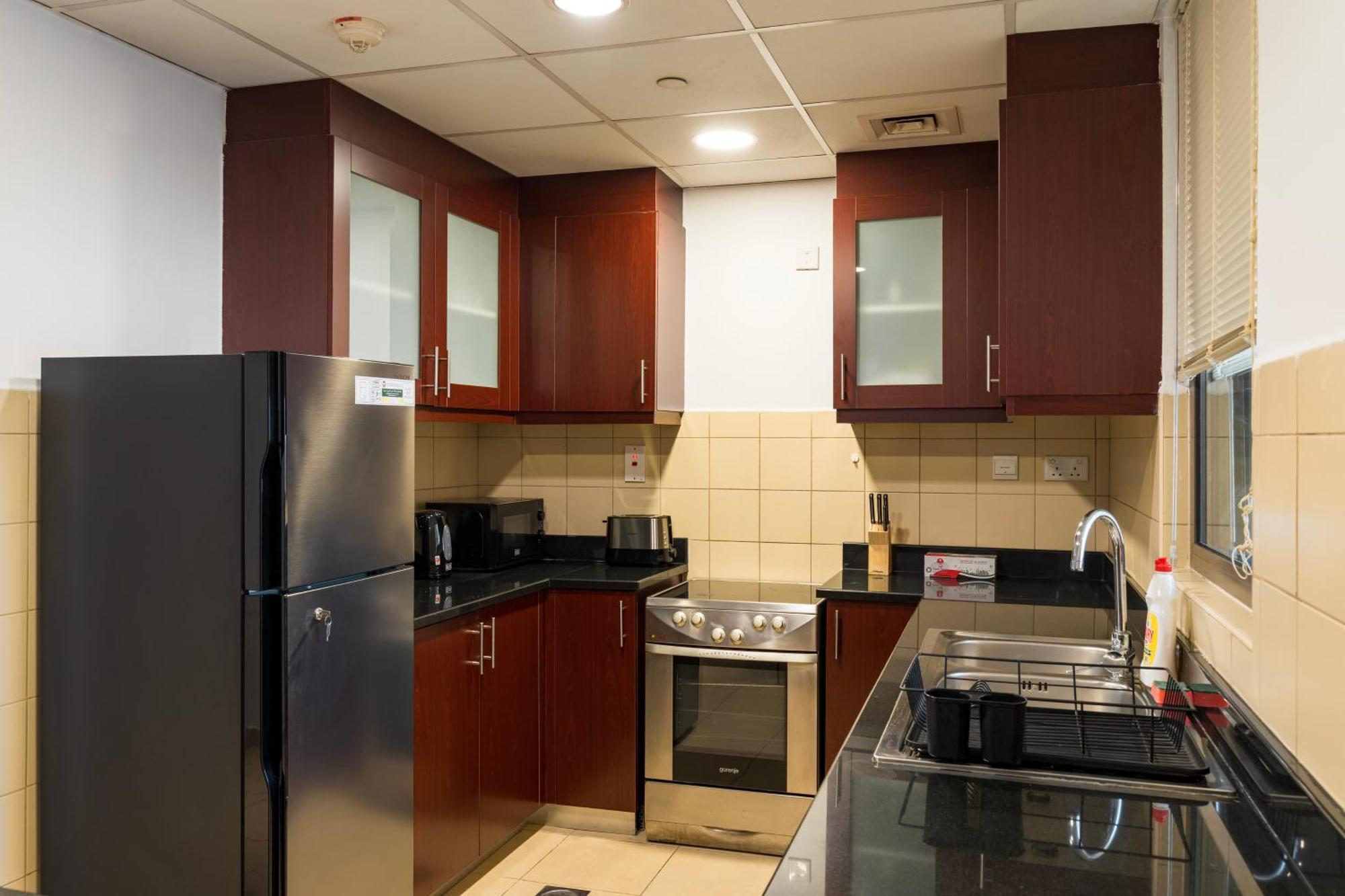 Spacious 1br Jbr Apartment Dubai