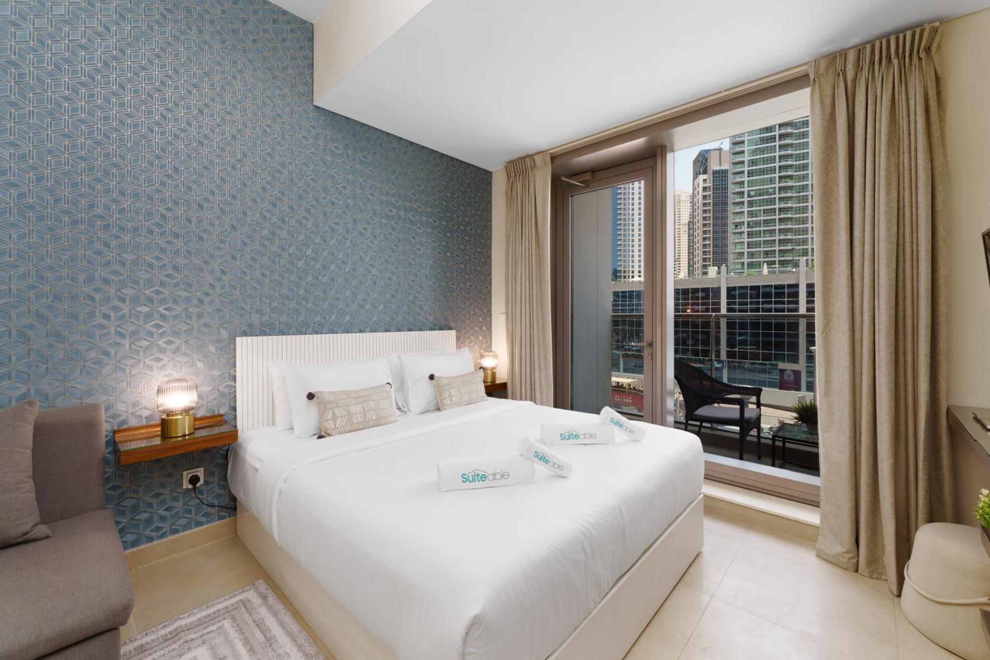 Experience Sparkle Tower Living In Jbr - Suiteable *