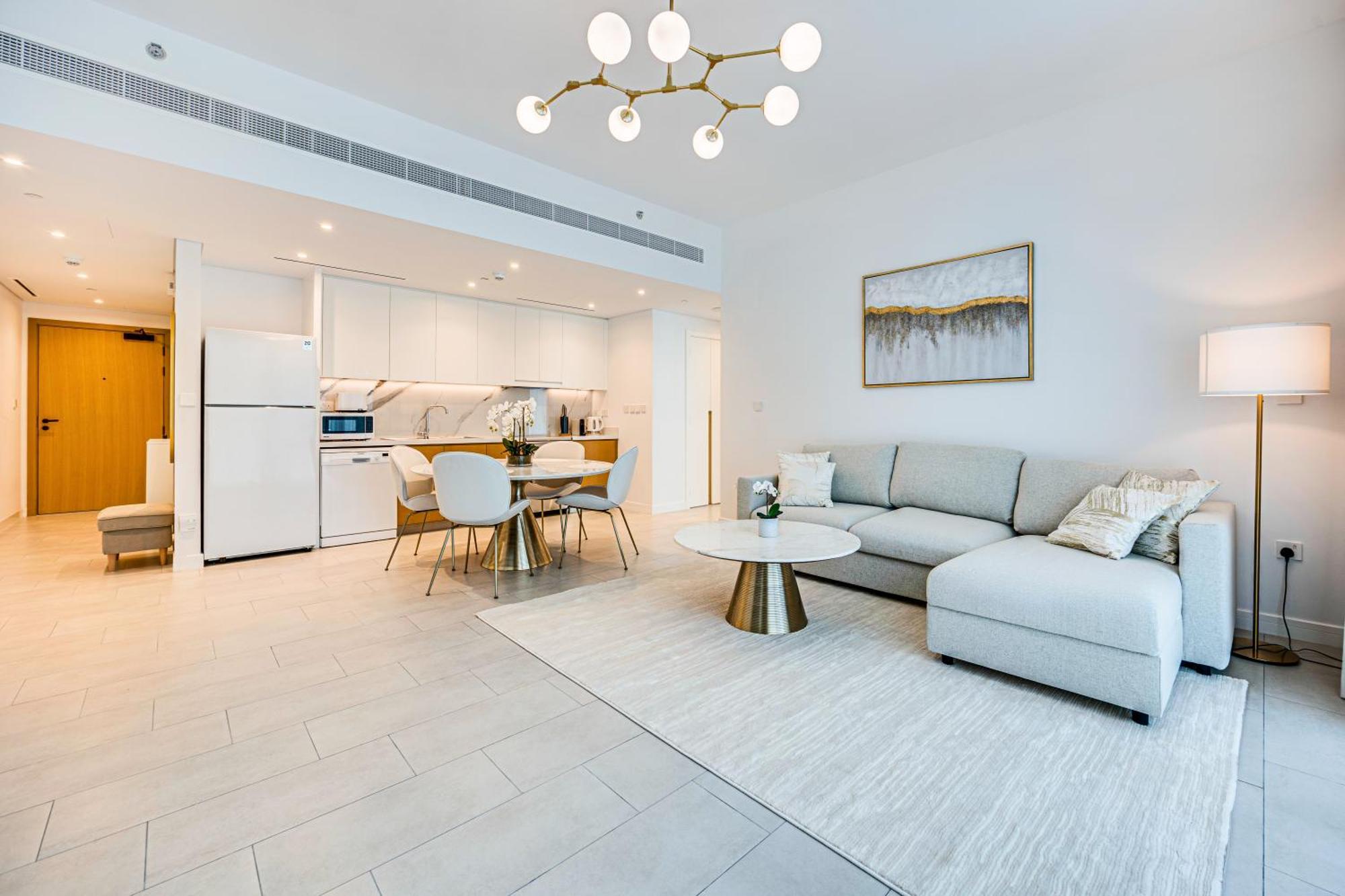 Brand New Spacious 1bd In La Vie On The Dubai