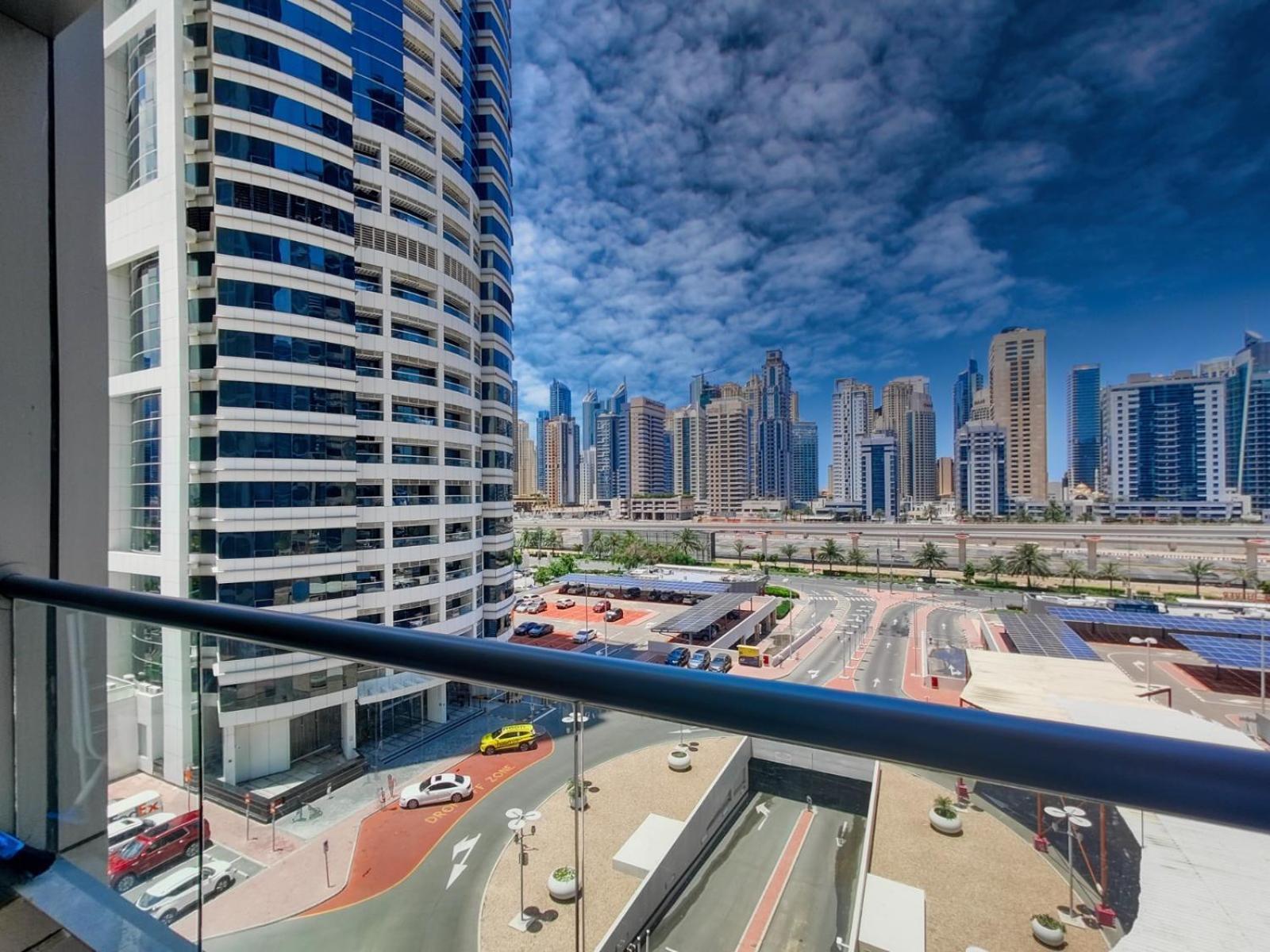 One Bedroom At Mag214 Jlt By Al Sarya Apartment