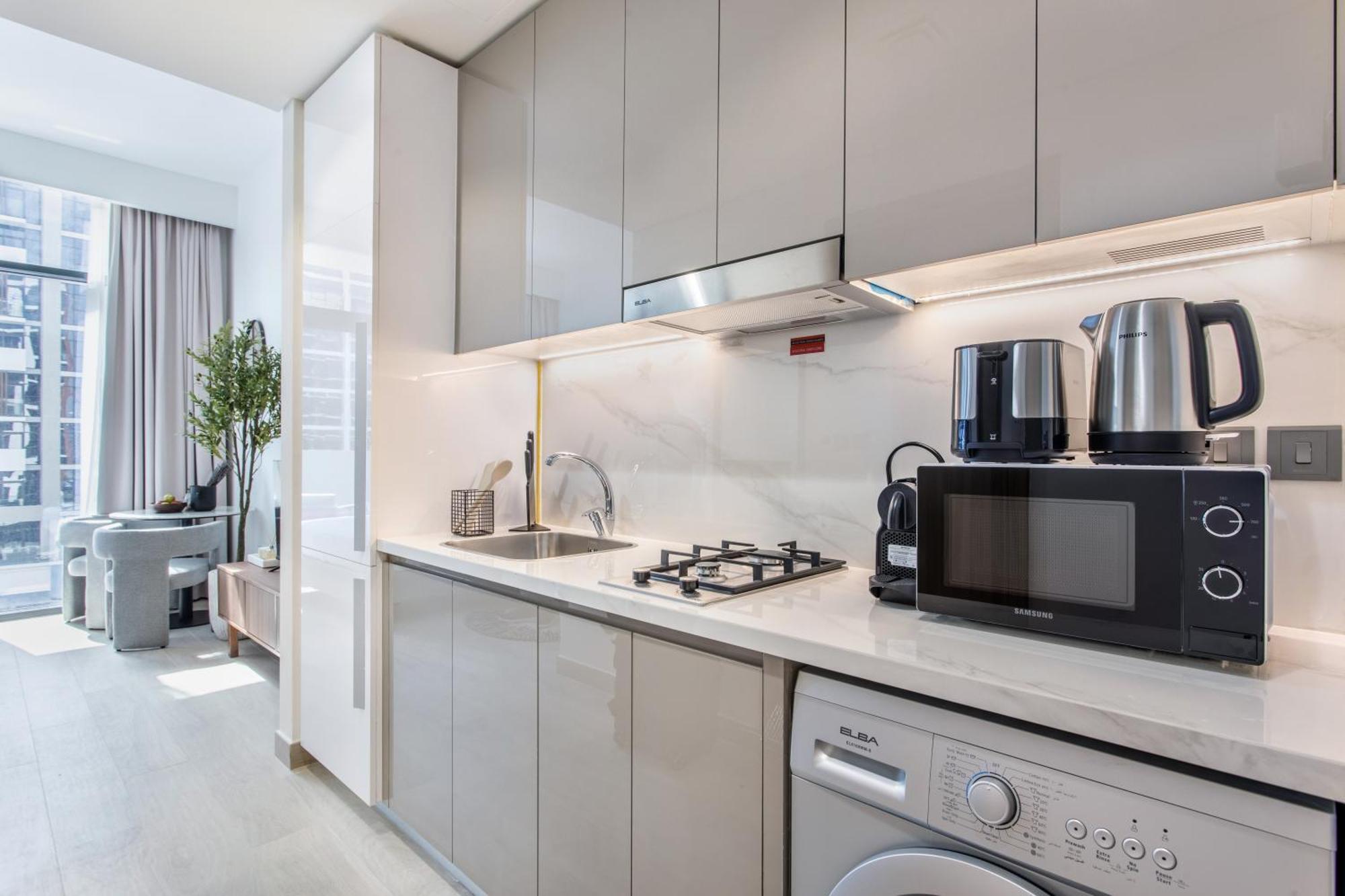 Stylish & Luxury Riviera 19 2 Adult & 1 Kid *