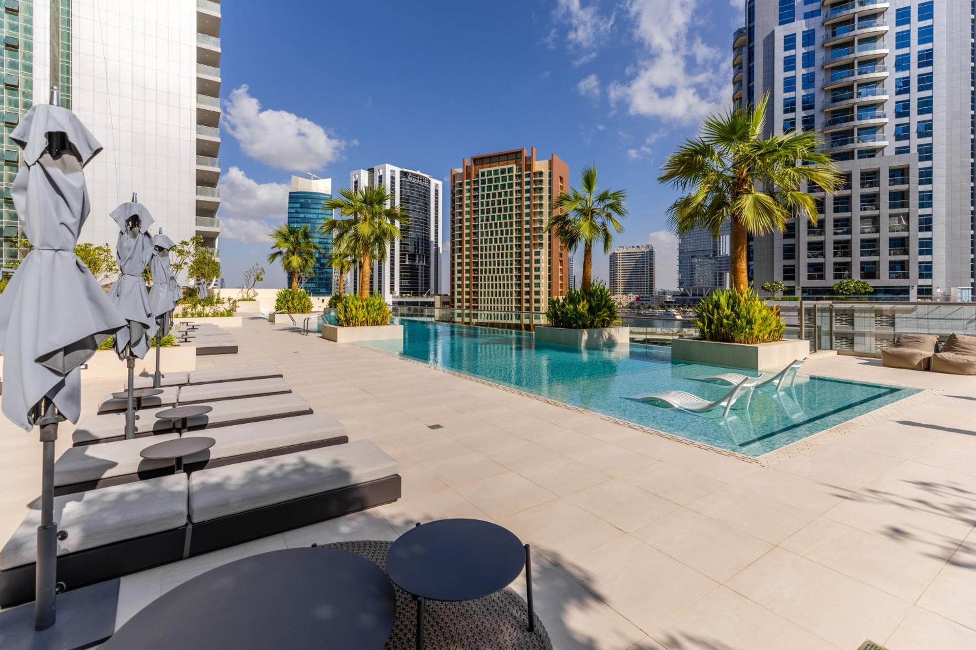 Maison Privee - Classy Urban Retreat With Amazing Canal Views