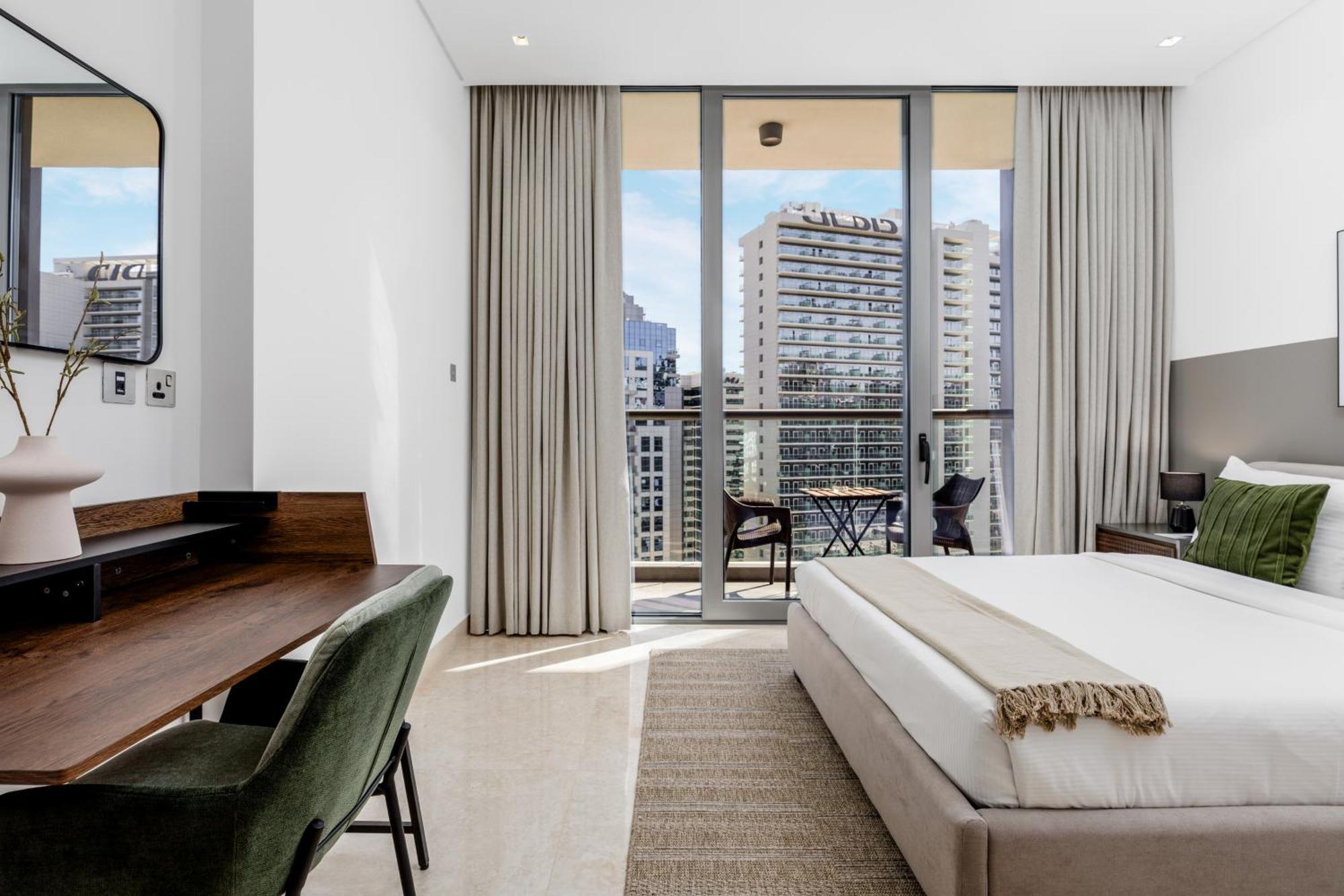 Maison Privee - Classy Urban Retreat With Amazing Canal Views *