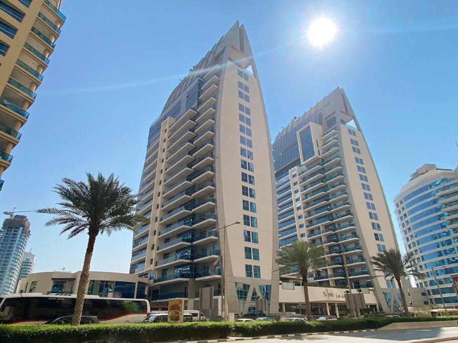 3-5 Mins Walk To Jbr 5-7 Mins To The Tram Apartment