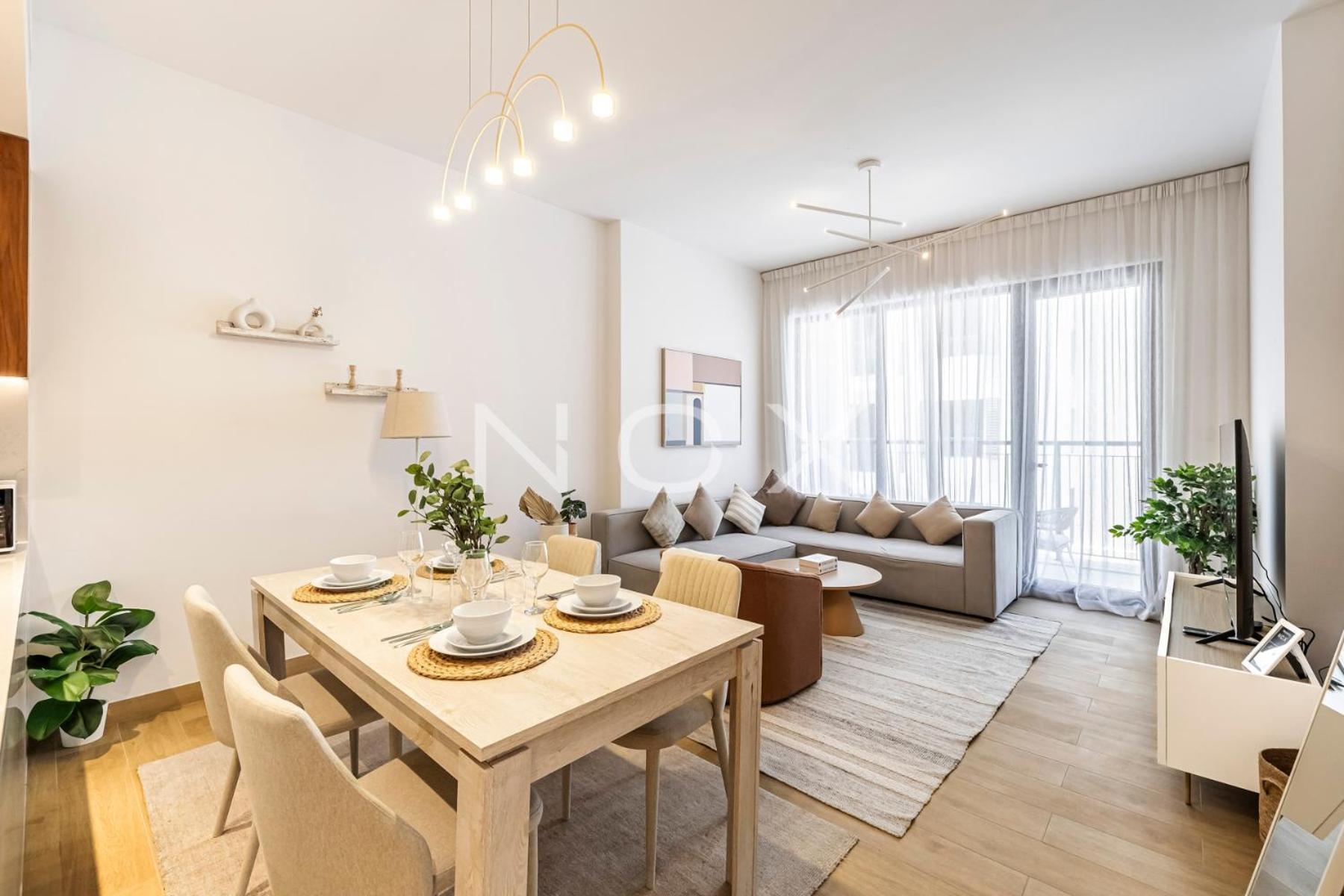 Apartment Stunning 2 Beds La Rive B2 Port Dela Dubai