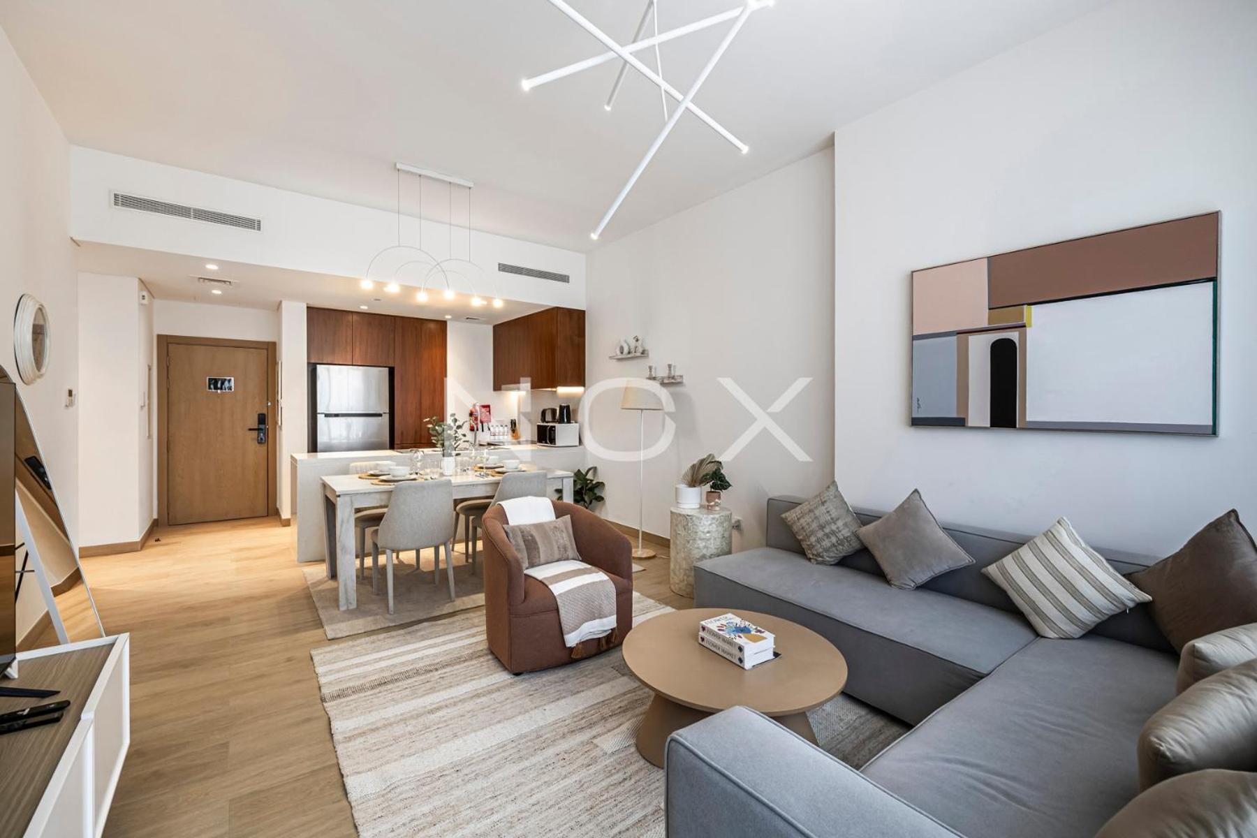 Stunning 2 Beds La Rive B2 Port Dela * Dubai