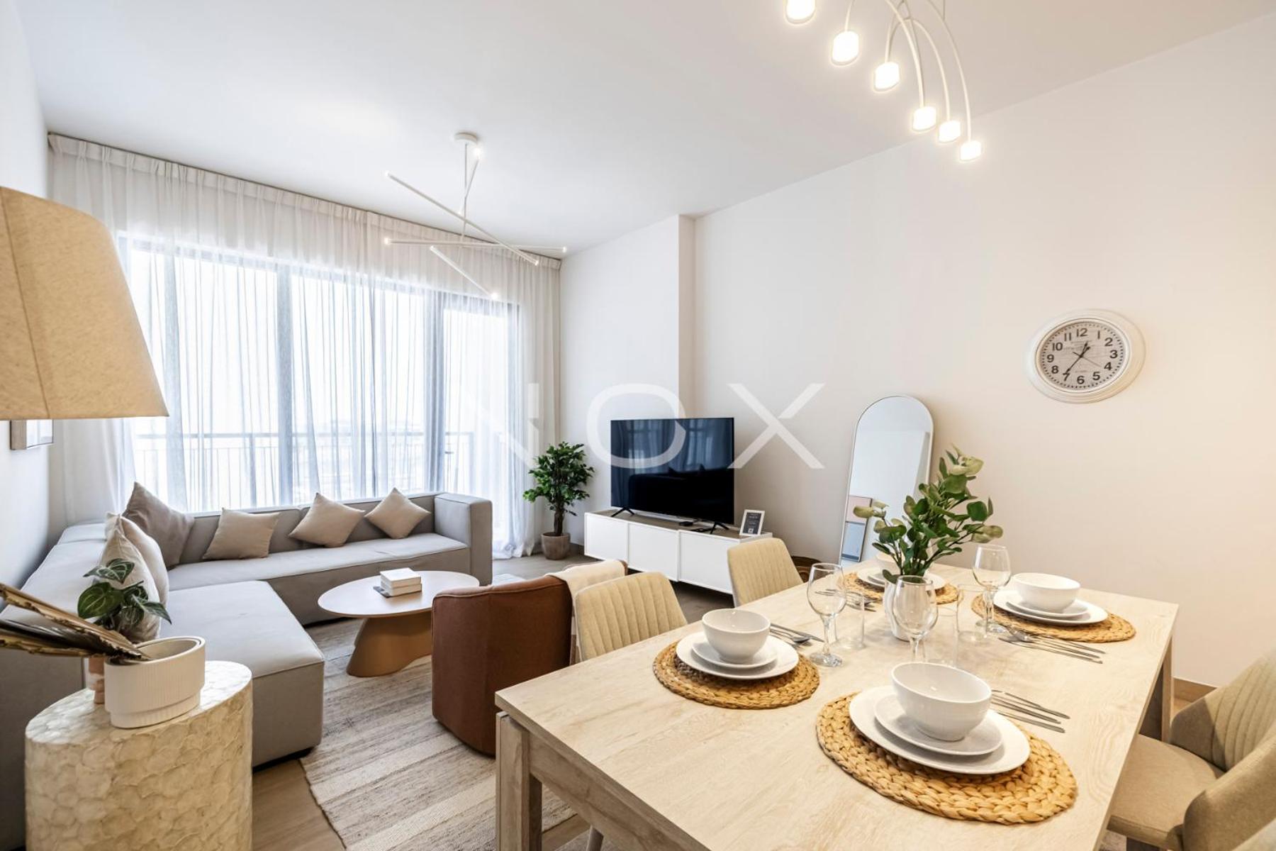 Stunning 2 Beds La Rive B2 Port Dela Dubai